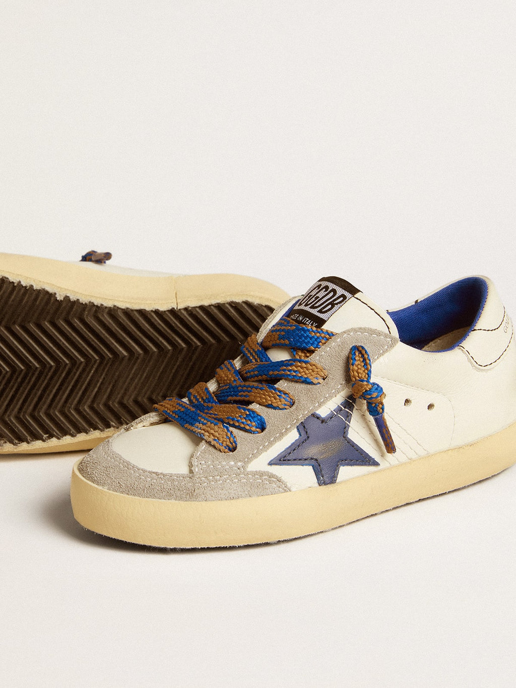 Super-Star Junior with blue leather star and ice-gray suede inserts