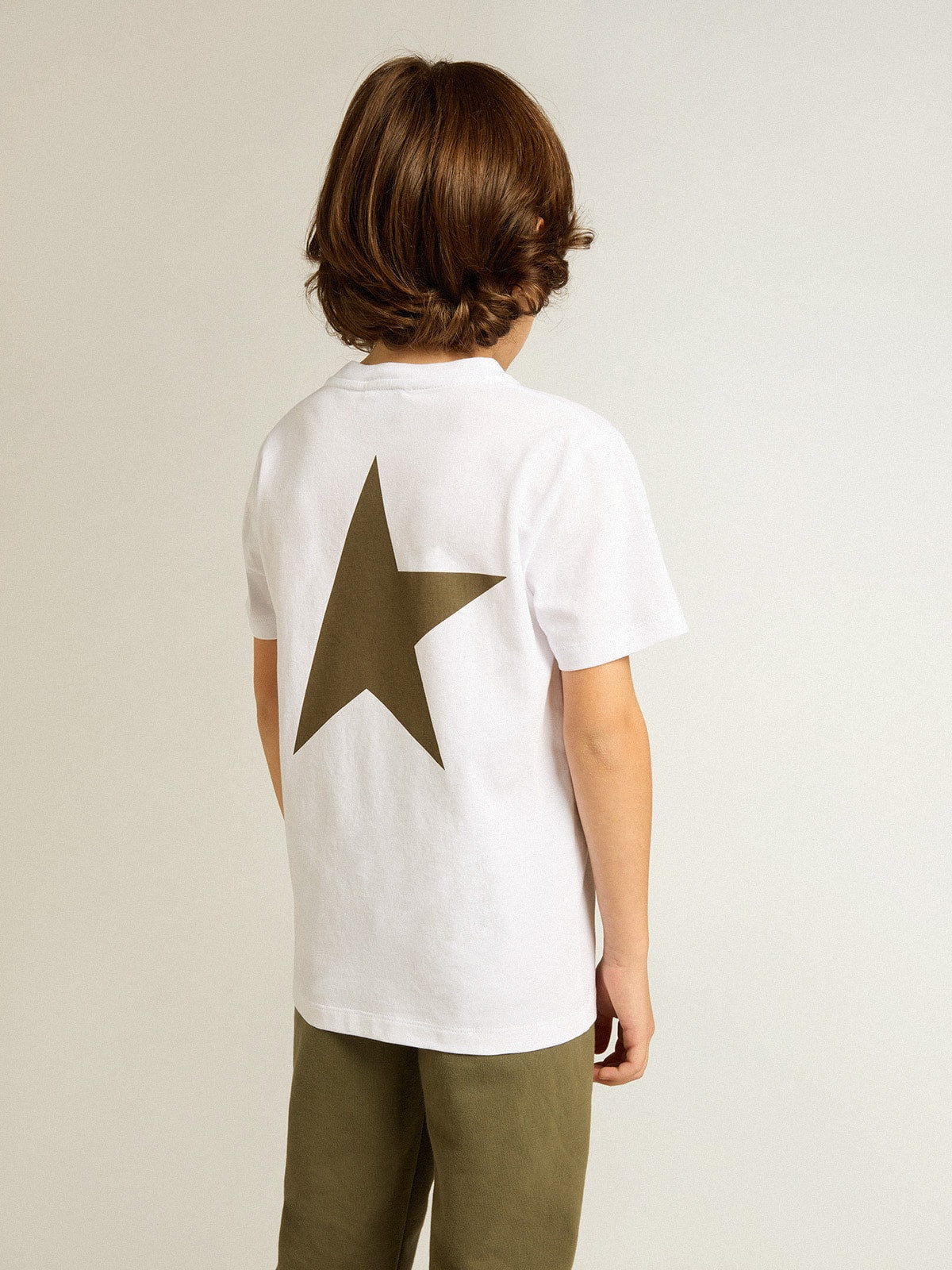 Boys' white T-shirt with contrasting dark green logo and star