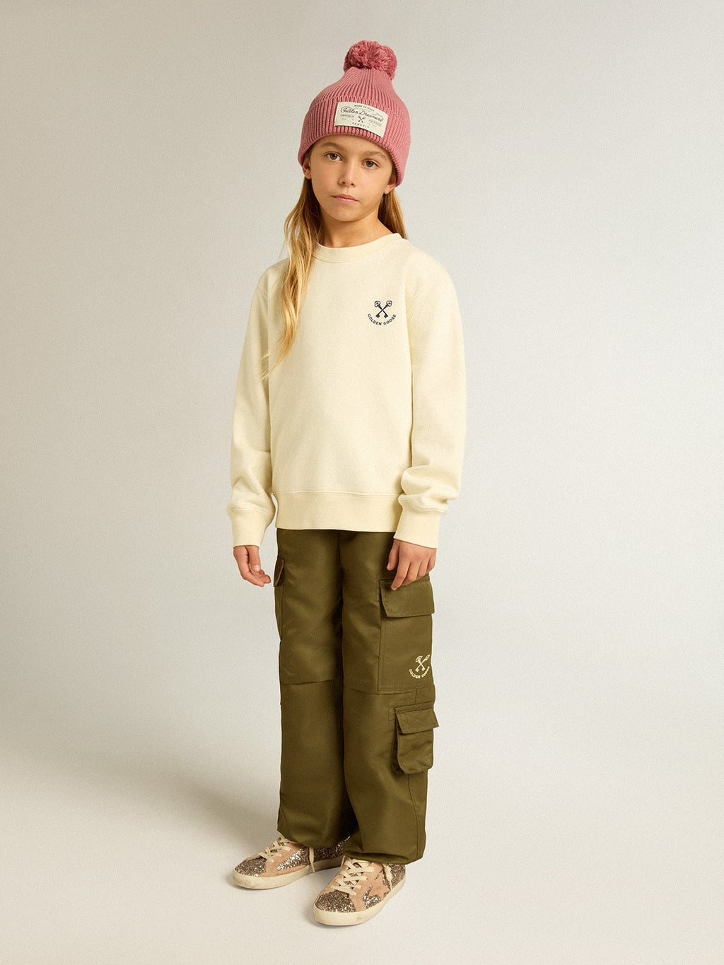 Girls' T-shirt in worn white with embroidery on the front and print on the back