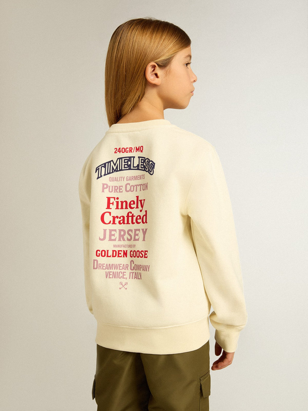 Girls' T-shirt in worn white with embroidery on the front and print on the back