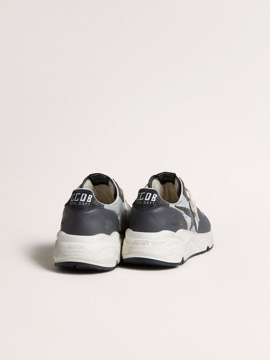 Men’s Running Sole in gray nylon and black nappa leather with a black suede star