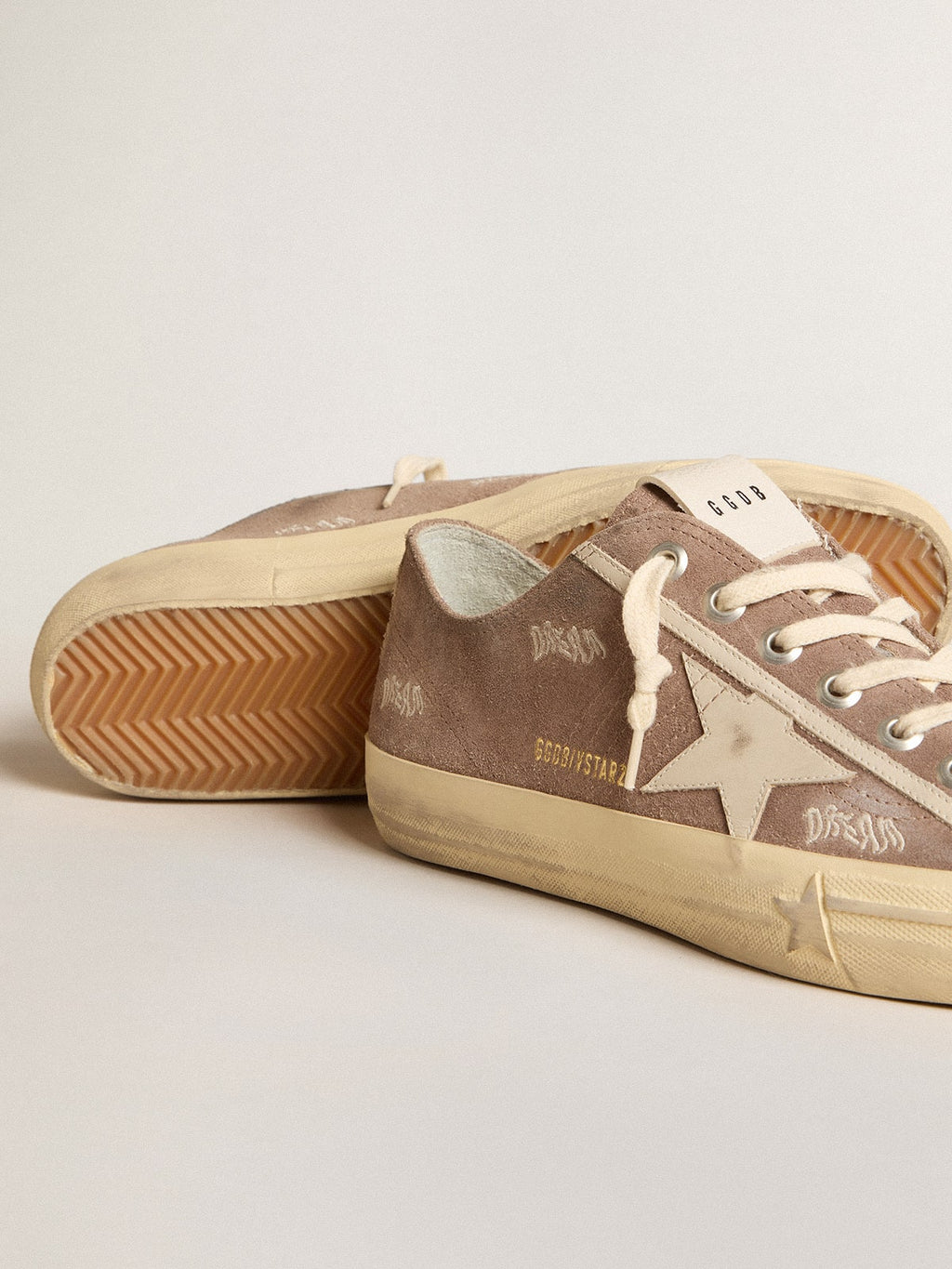 Men's V-Star in dove-gray suede with light gray leather star