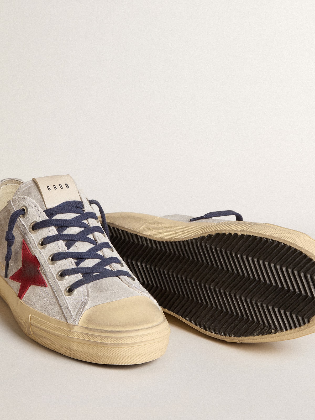 Men's V-Star LTD in silver metallic suede with red suede star