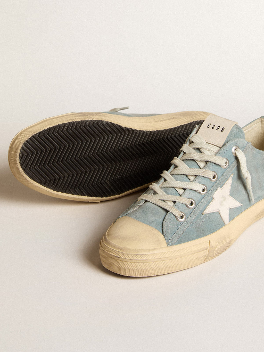 V-Star in silver-blue suede with white leather star