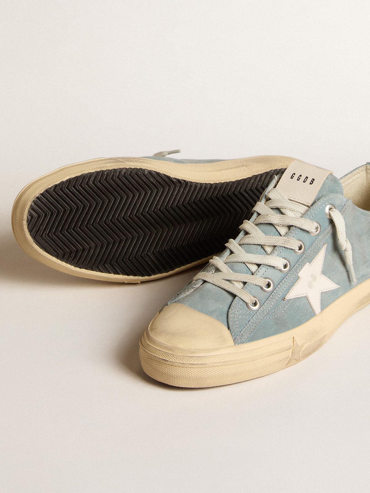 V-Star in silver-blue suede with white leather star