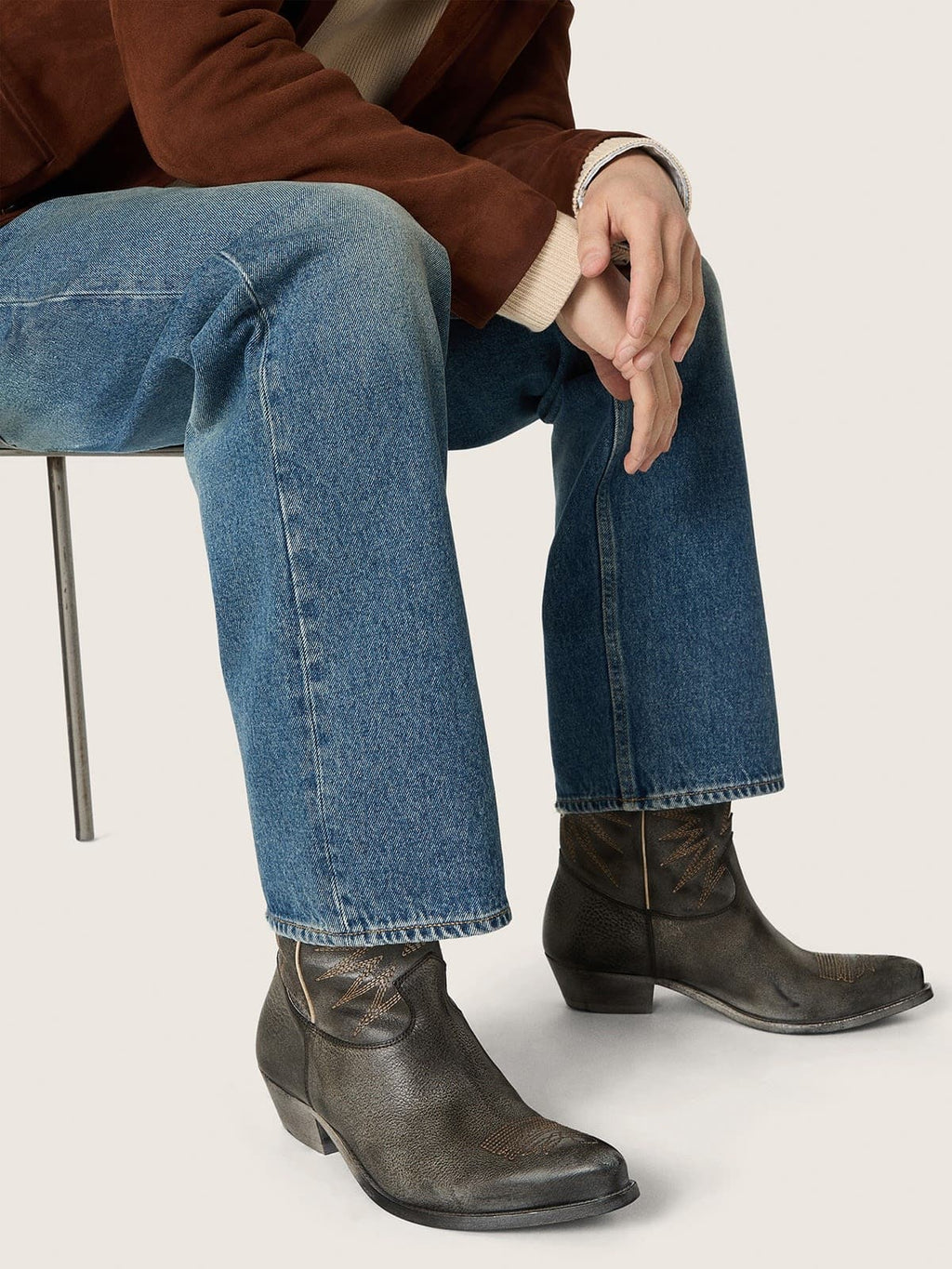 Men's low Wish Star boots in black leather with silver star