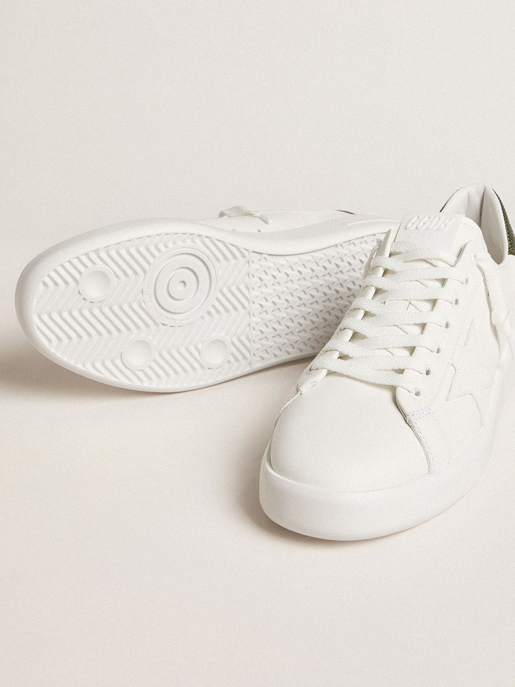 Men's Purestar with white leather star and dark green heel tab