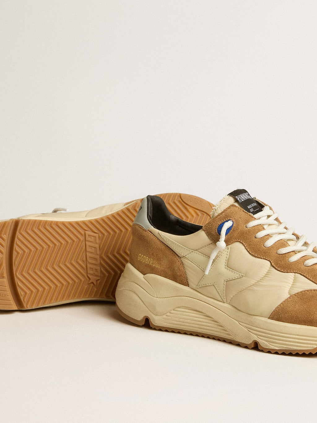 Men's Running Sole in ivory nylon and tobacco suede