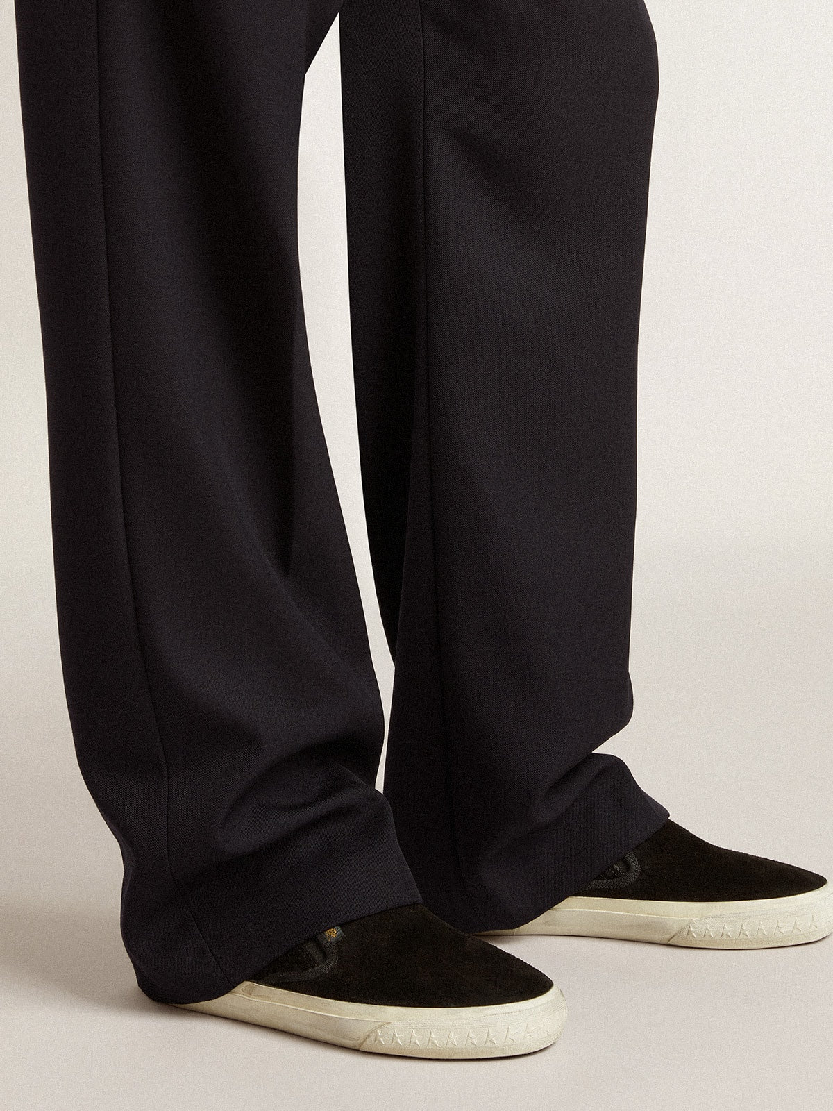 Men's VCE Penstar in black suede with black leather heel tab