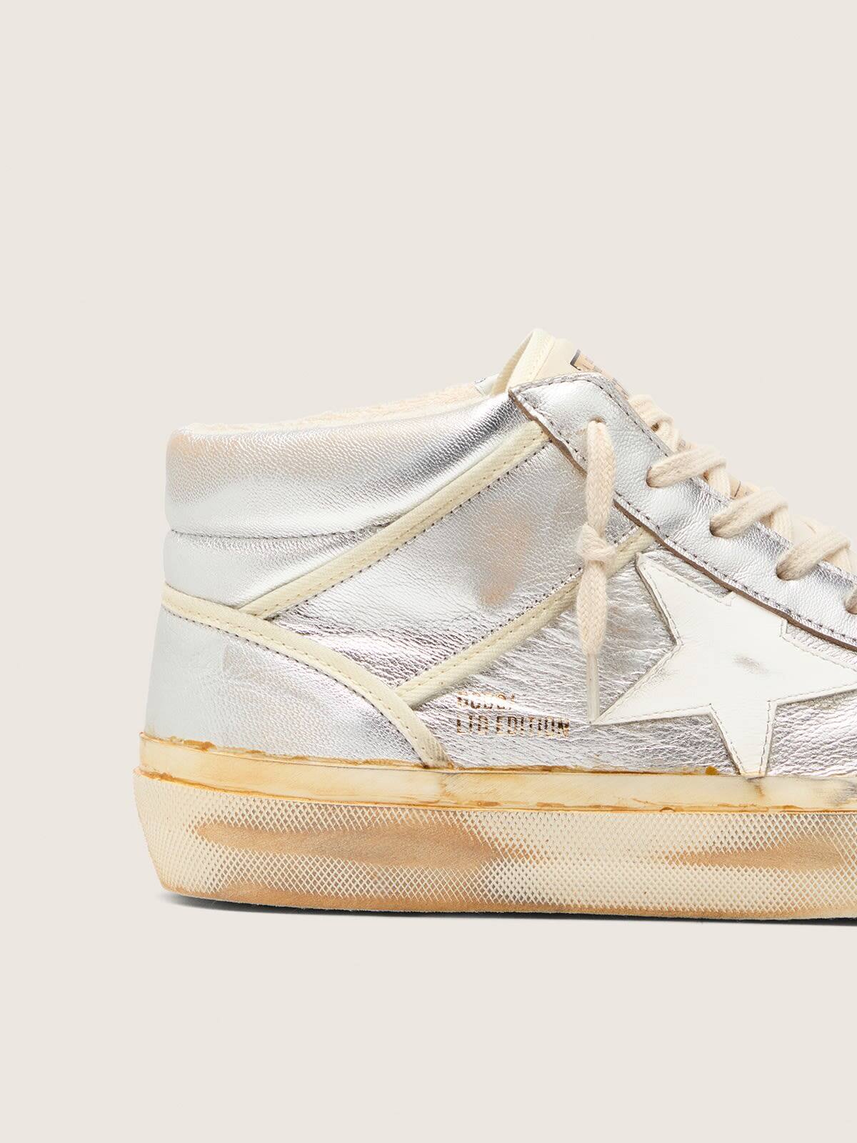 Men’s Mid Star in silver metallic leather with ivory star