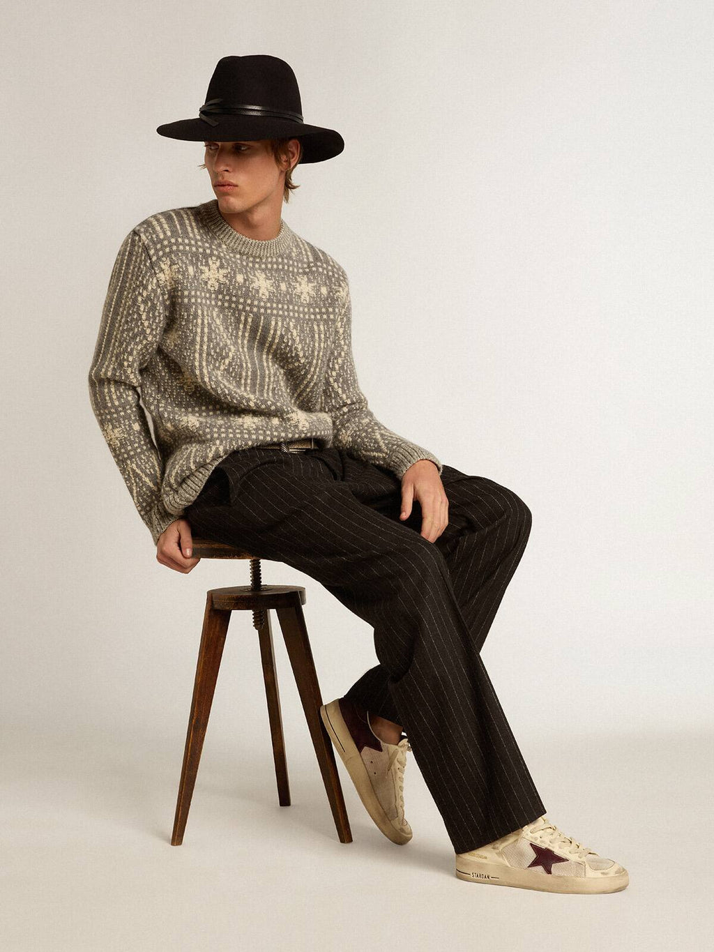 Stardan in nappa and mesh with wine-red suede star and heel tab