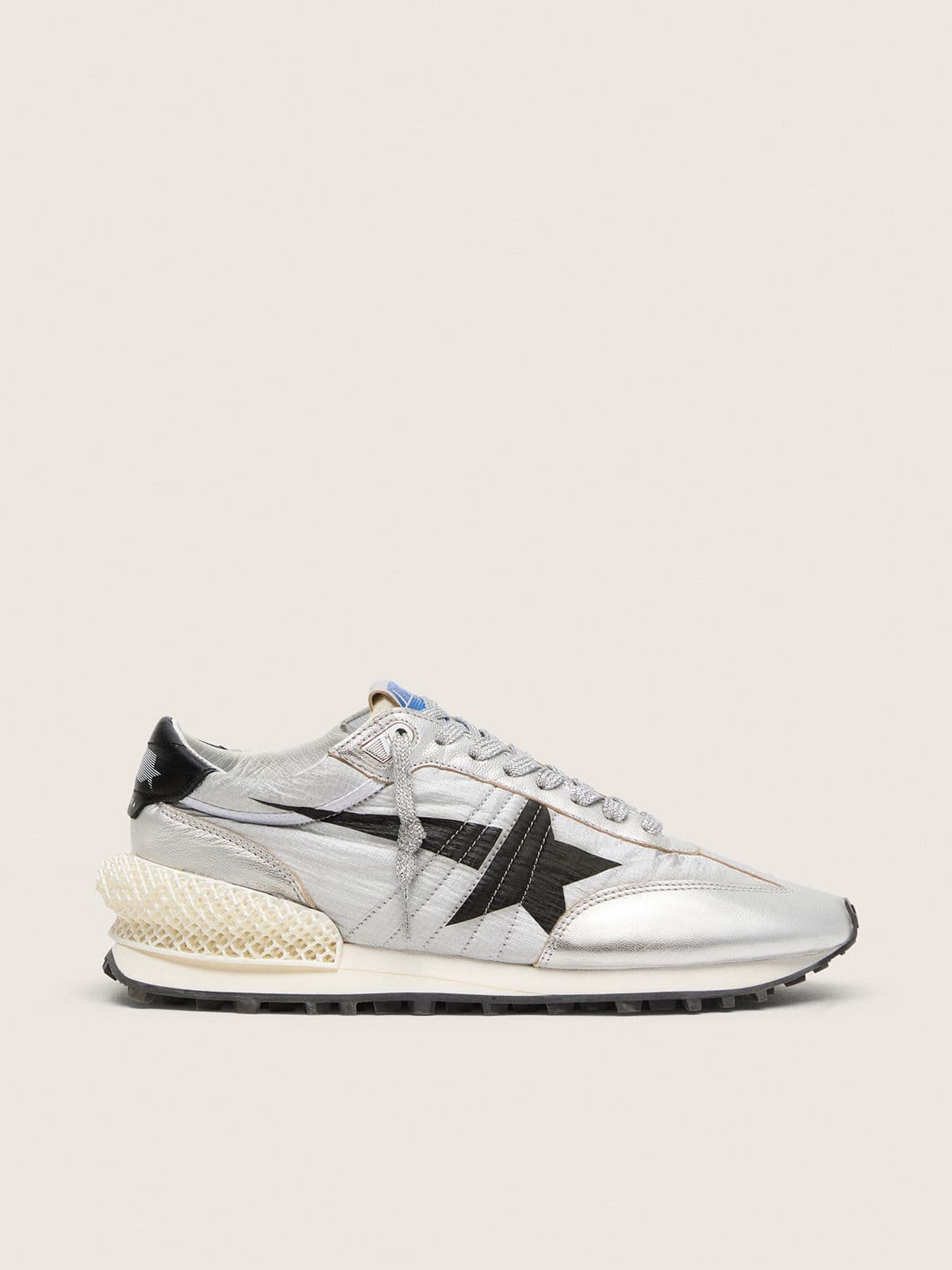 Men’s Marathon with silver ripstop nylon upper and black star