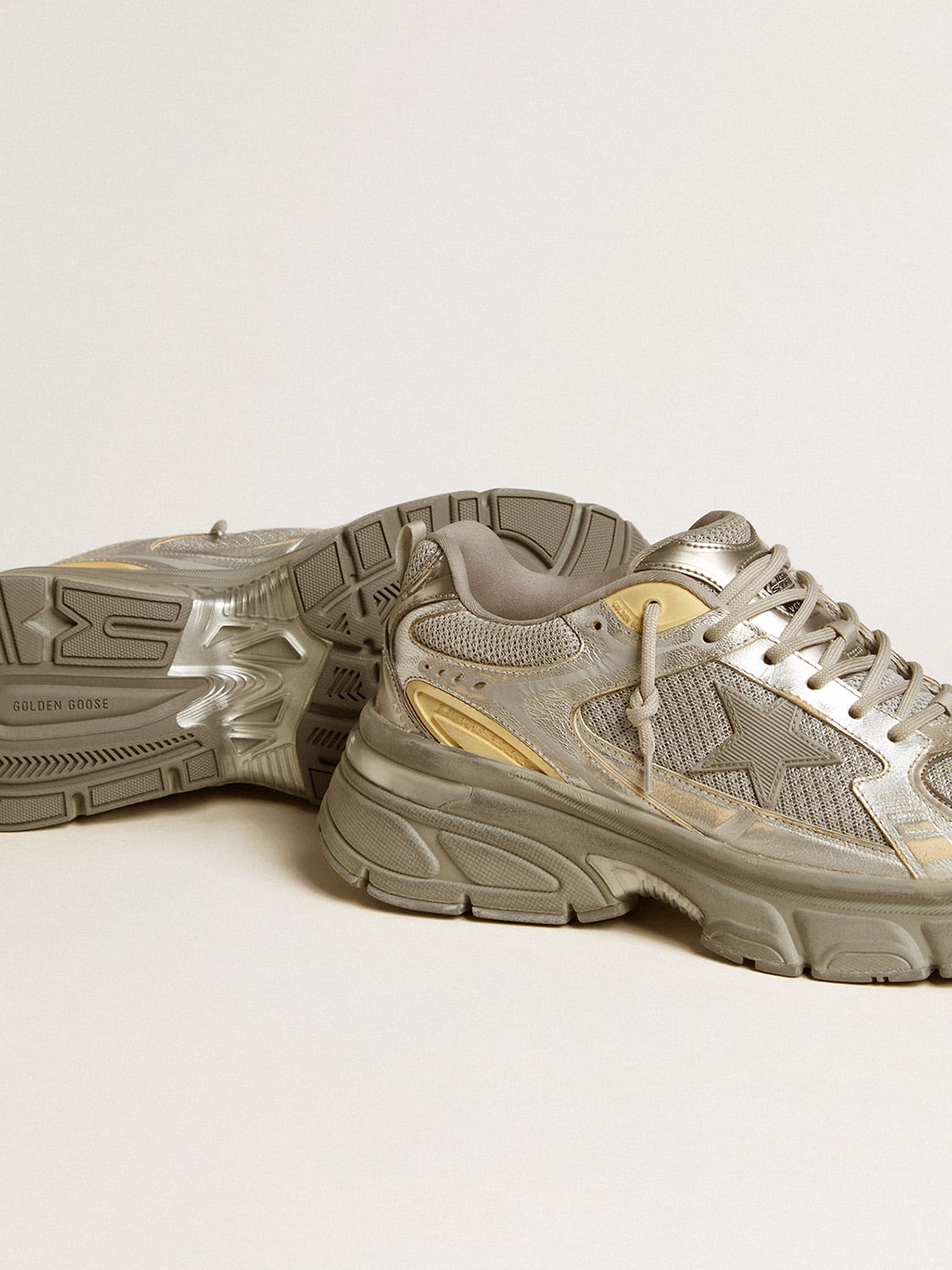Men’s Lightstar in metallic leather and silver mesh with gray star