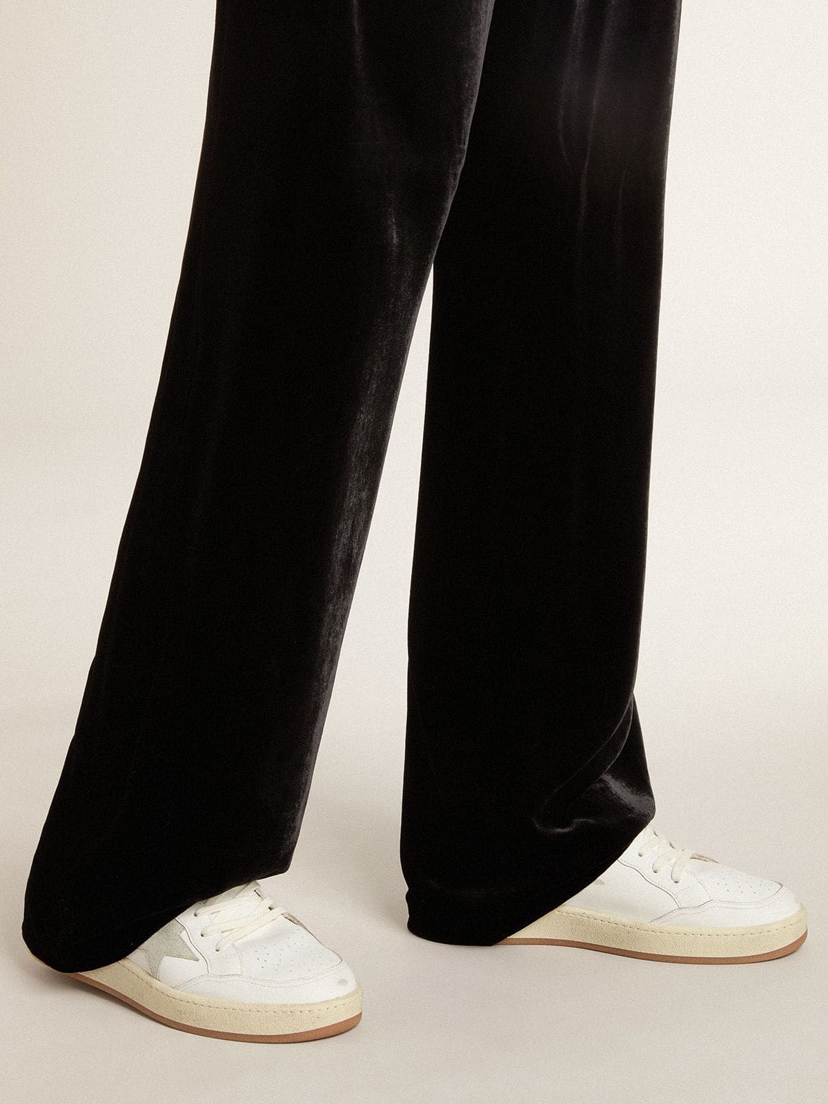 Ball Star with ice-gray suede star and glossy black leather heel tab