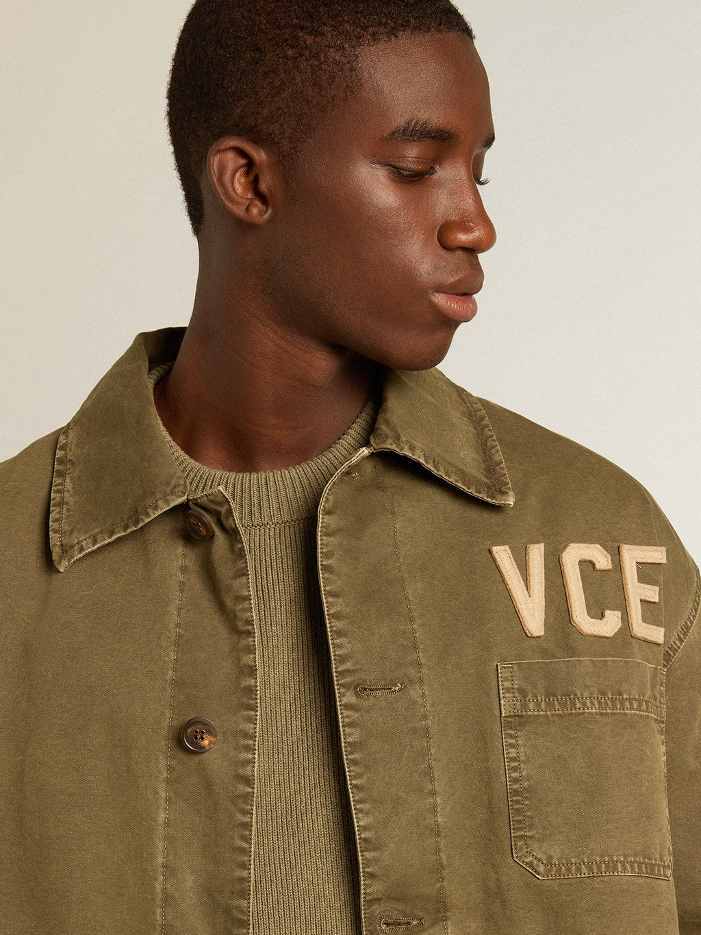 Men’s round-neck sweater in cotton with logo on the back