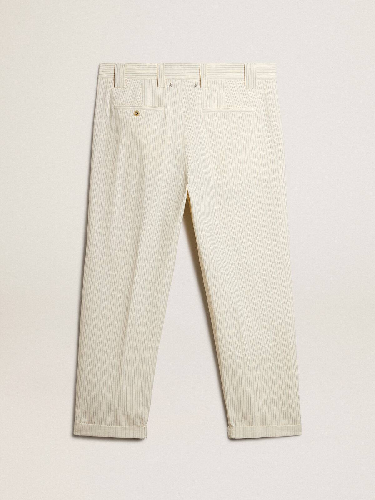 Men's cream-colored pants in striped cotton