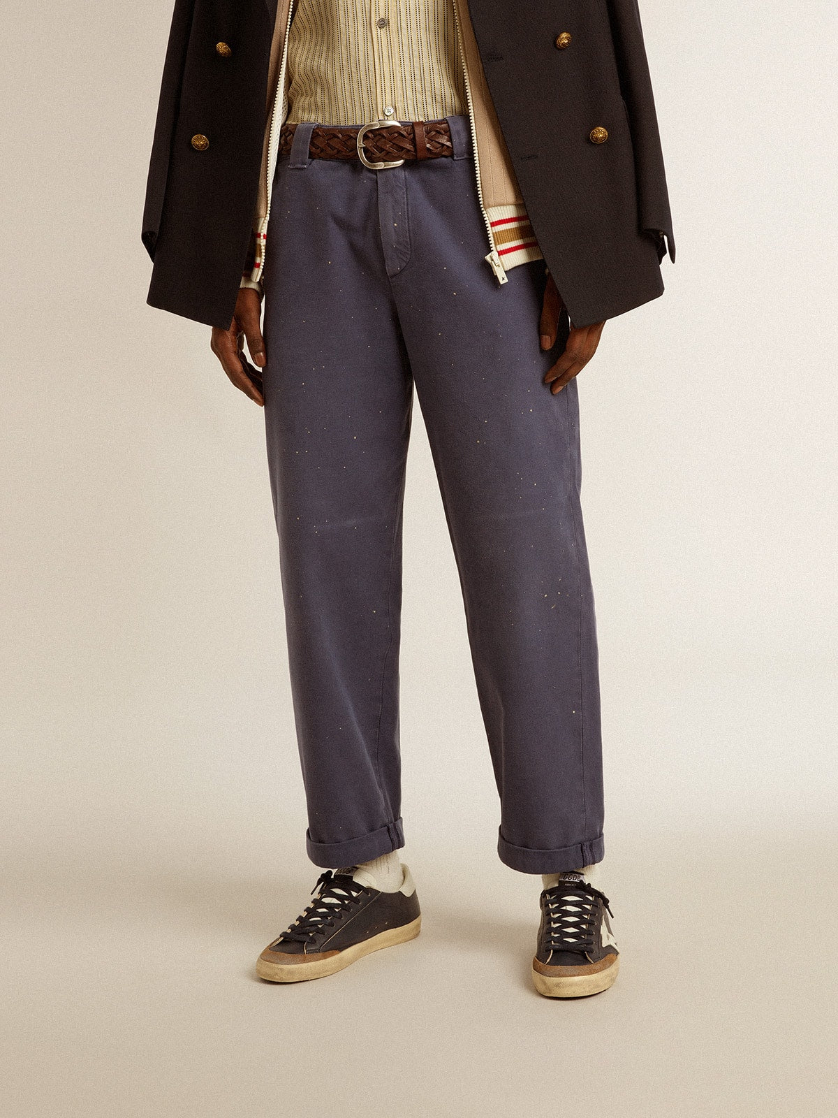 Men's chinos in blue with a lived-in effect