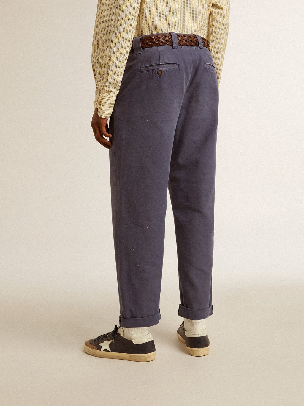 Men's chinos in blue with a lived-in effect
