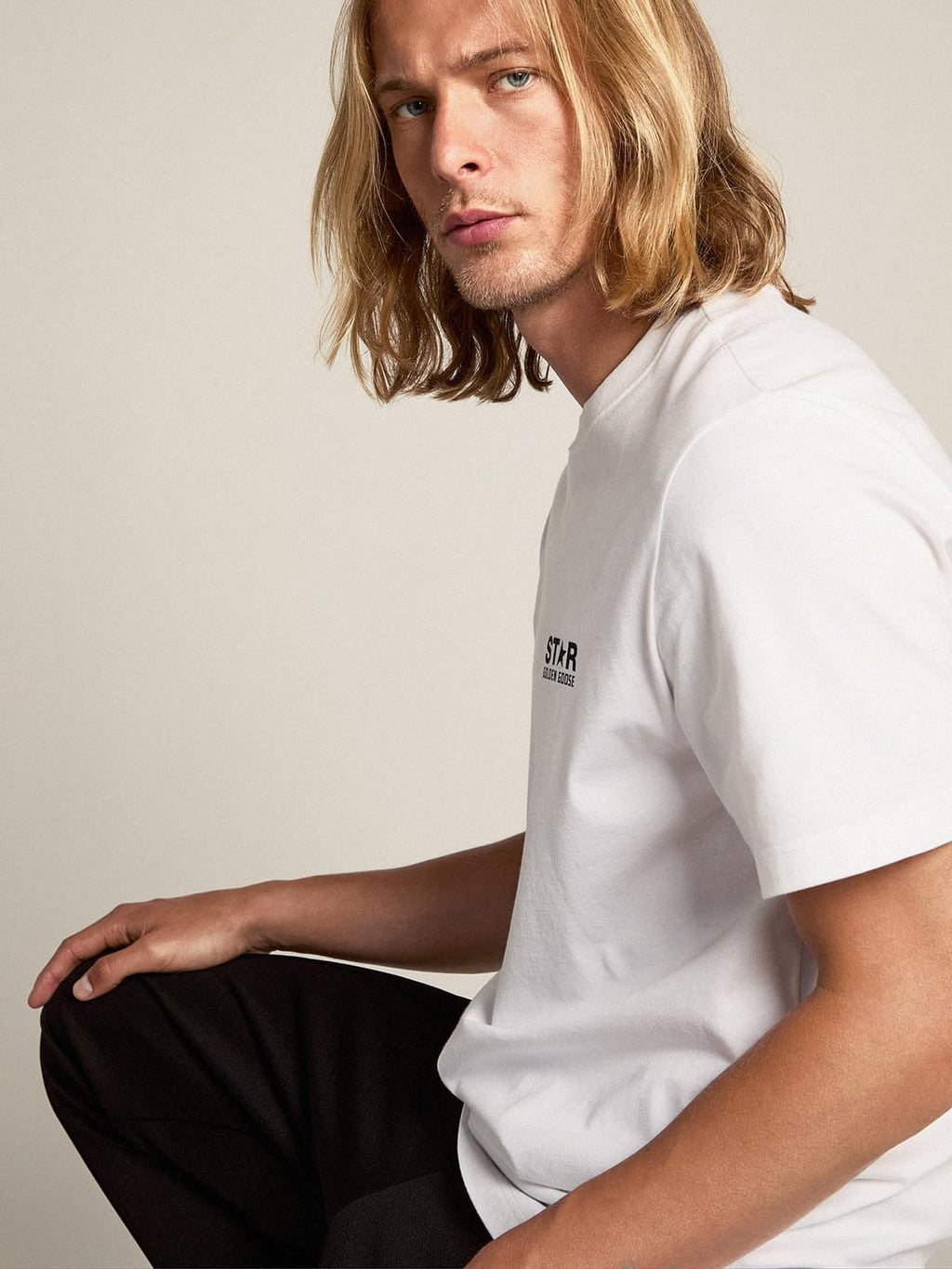 White Star Collection T-shirt with contrasting black logo and star