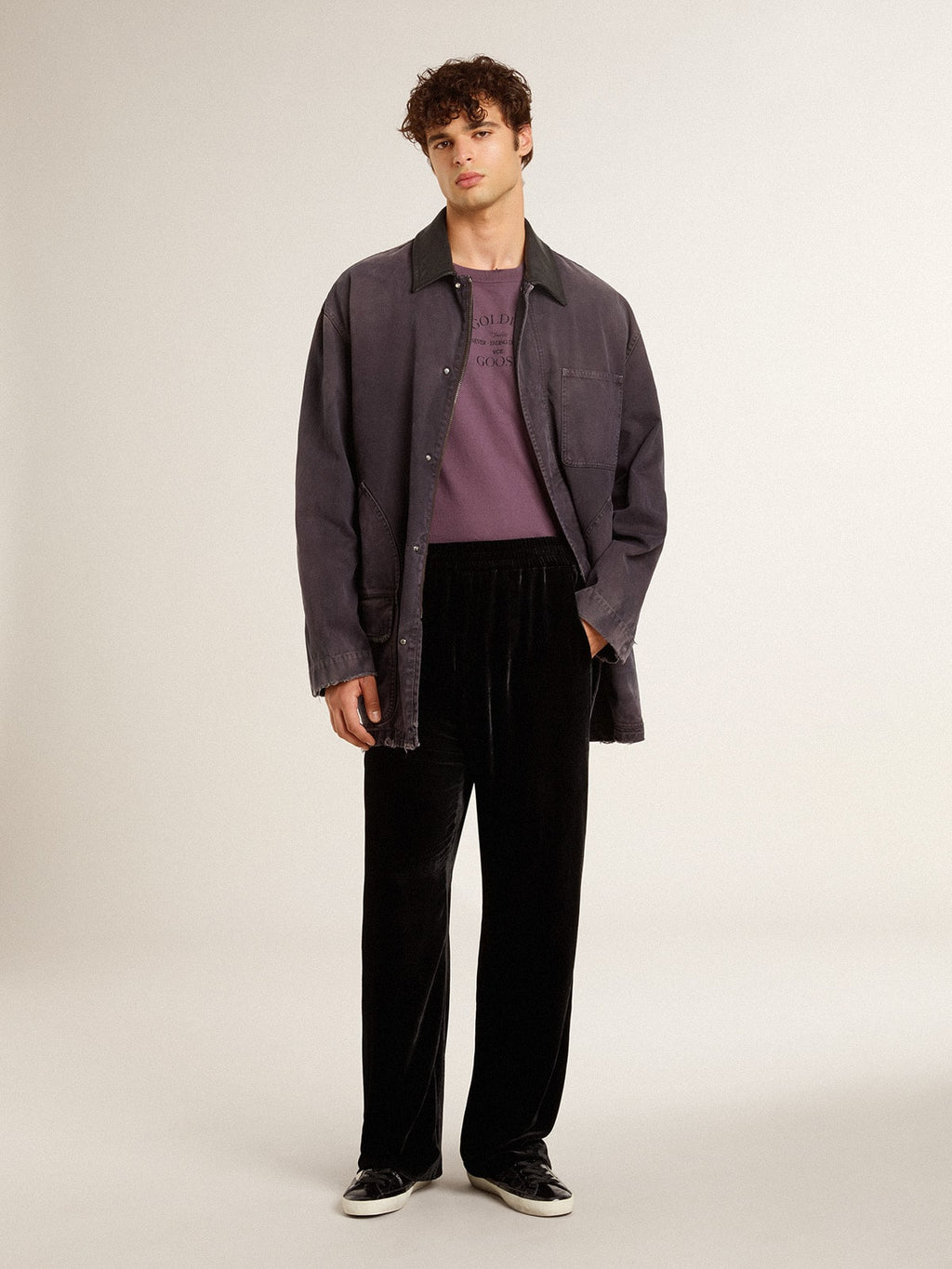 Men’s cotton T-shirt in worn purple with logo print