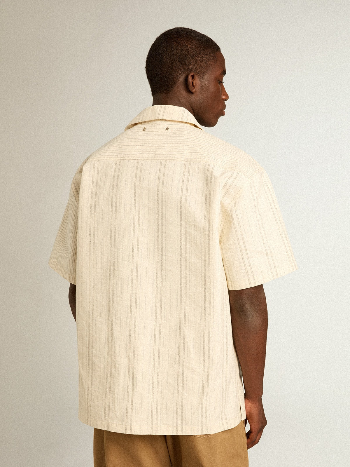 Men's short-sleeved shirt in ecru-colored cotton