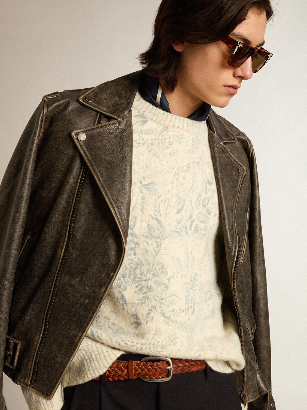 Men’s round-neck sweater in wool with all-over toile de jouy pattern