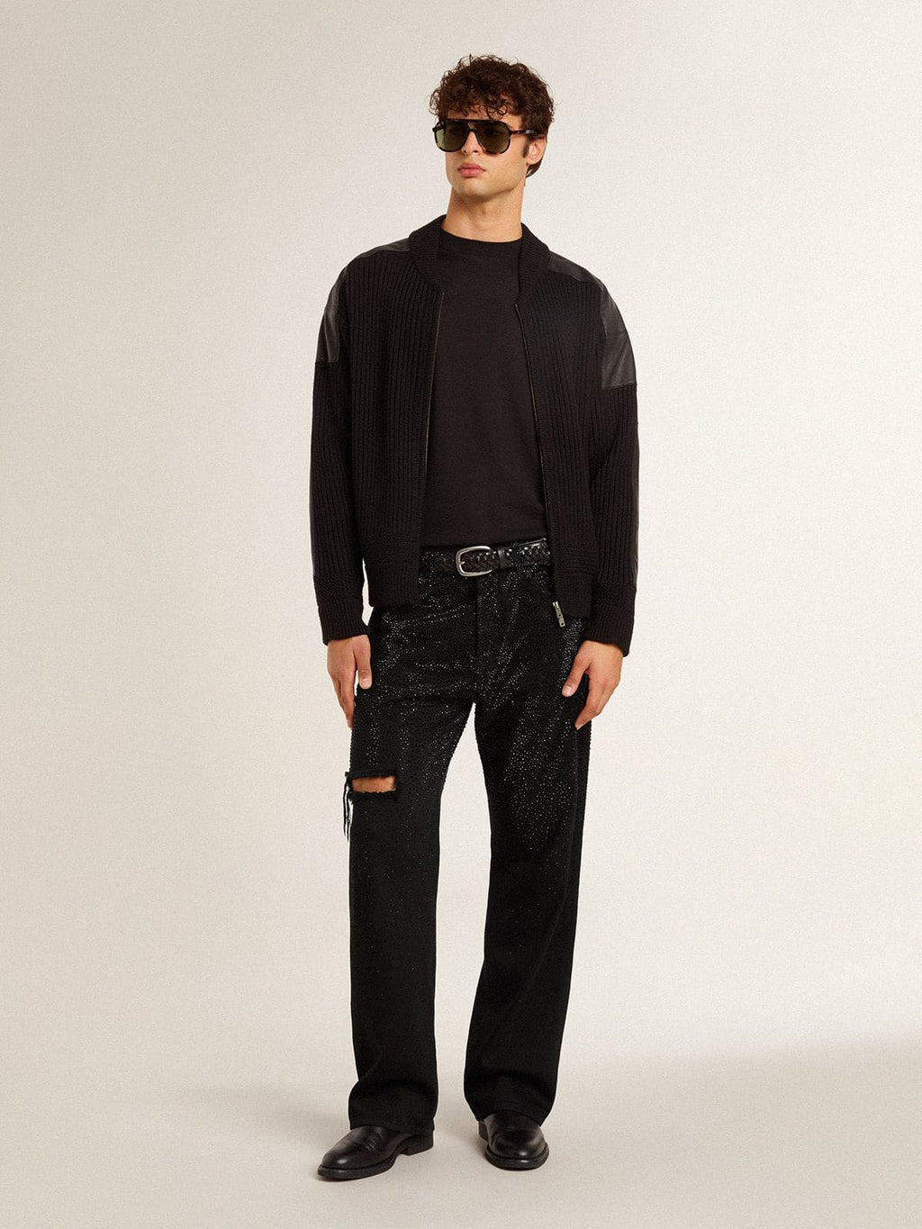 Men's black jeans with a loose fit and gradient effect all-over crystals