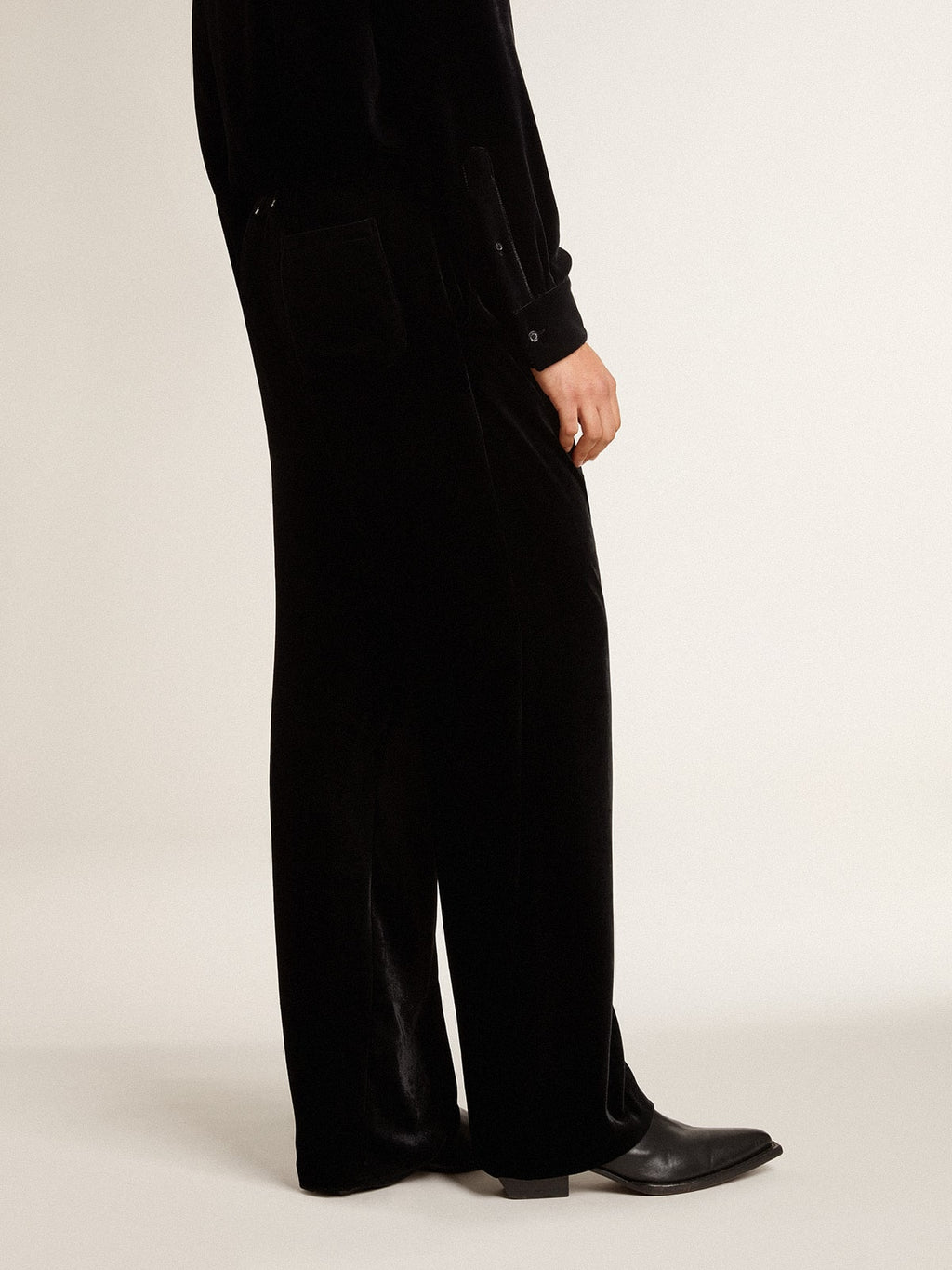 Men's black velvet effect pants