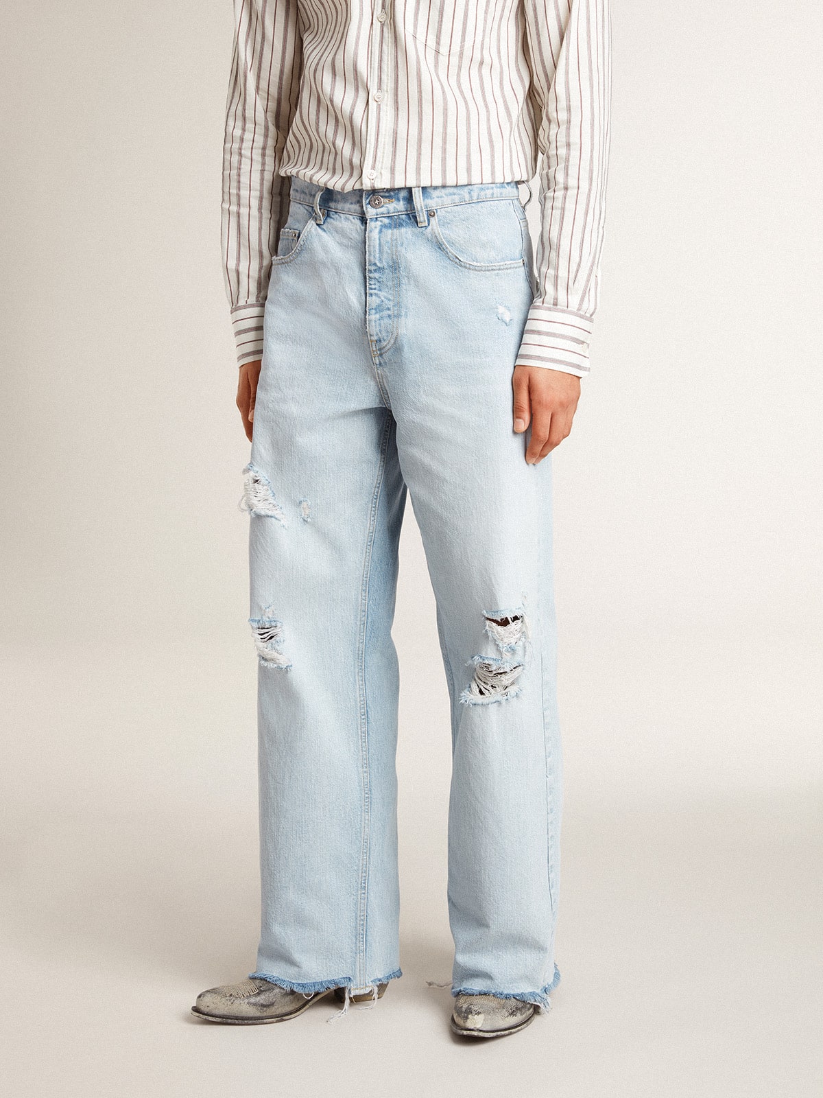 Men’s pants in lived-in effect denim