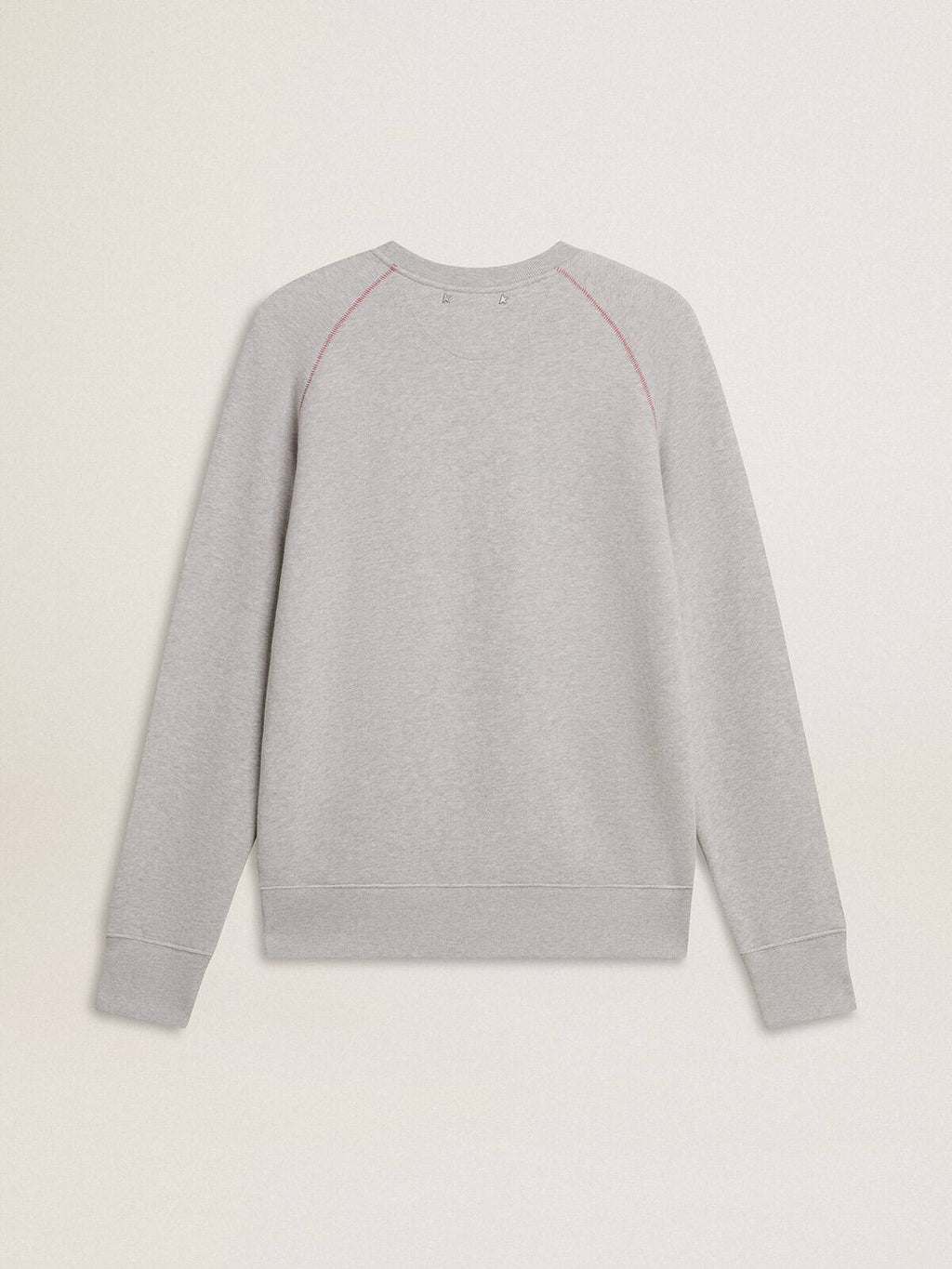Men’s gray round neck sweatshirt with contrast stitching