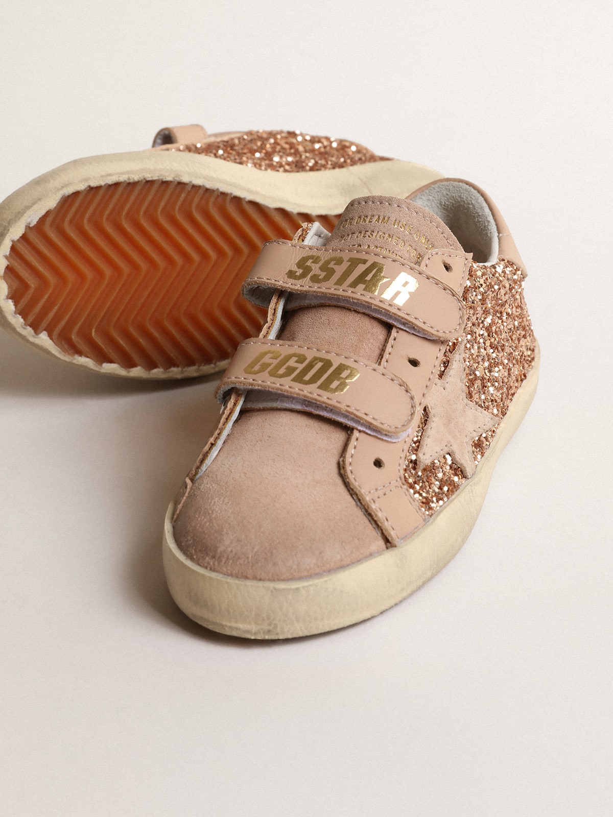 Old School Teen in peach-pink glitter with pink suede star