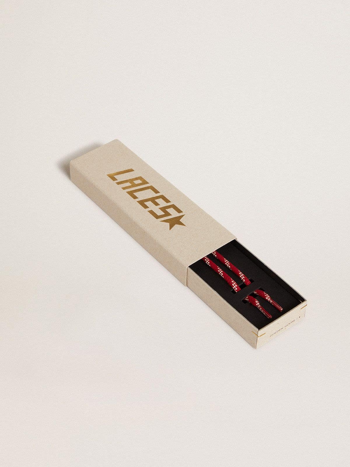 Red cotton laces with red aglet