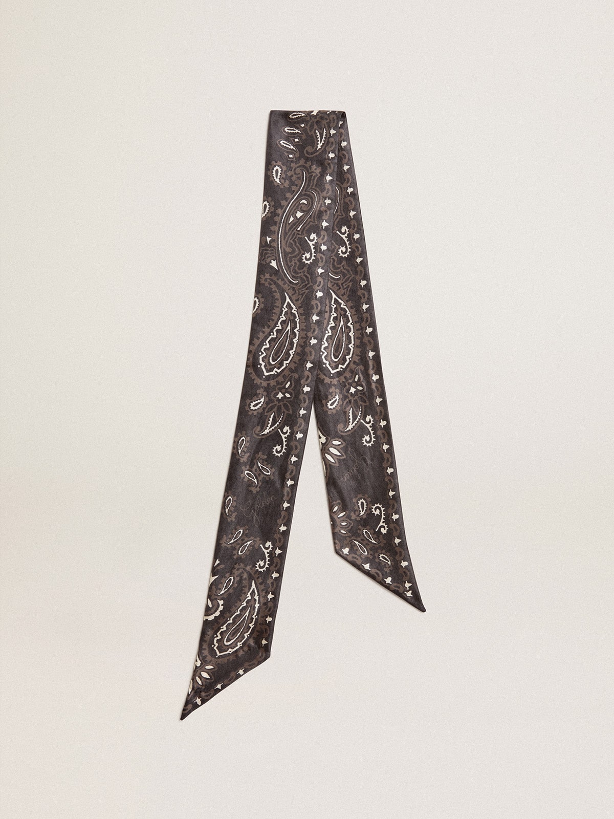 Ribbon in black silk twill with paisley pattern