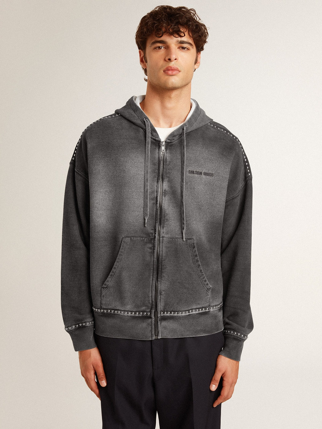 Sprayed effect anthracite sweatshirt with studs