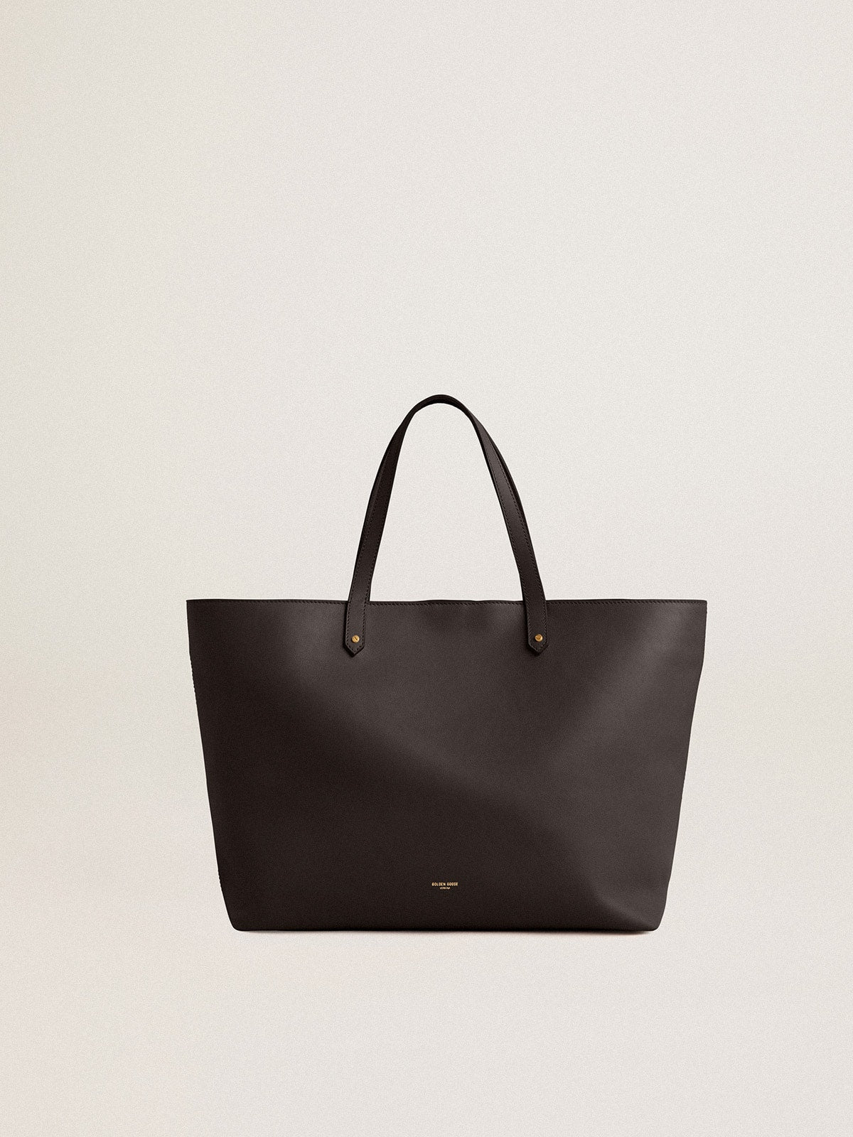 Black Pasadena Bag made of smooth leather with gold logo