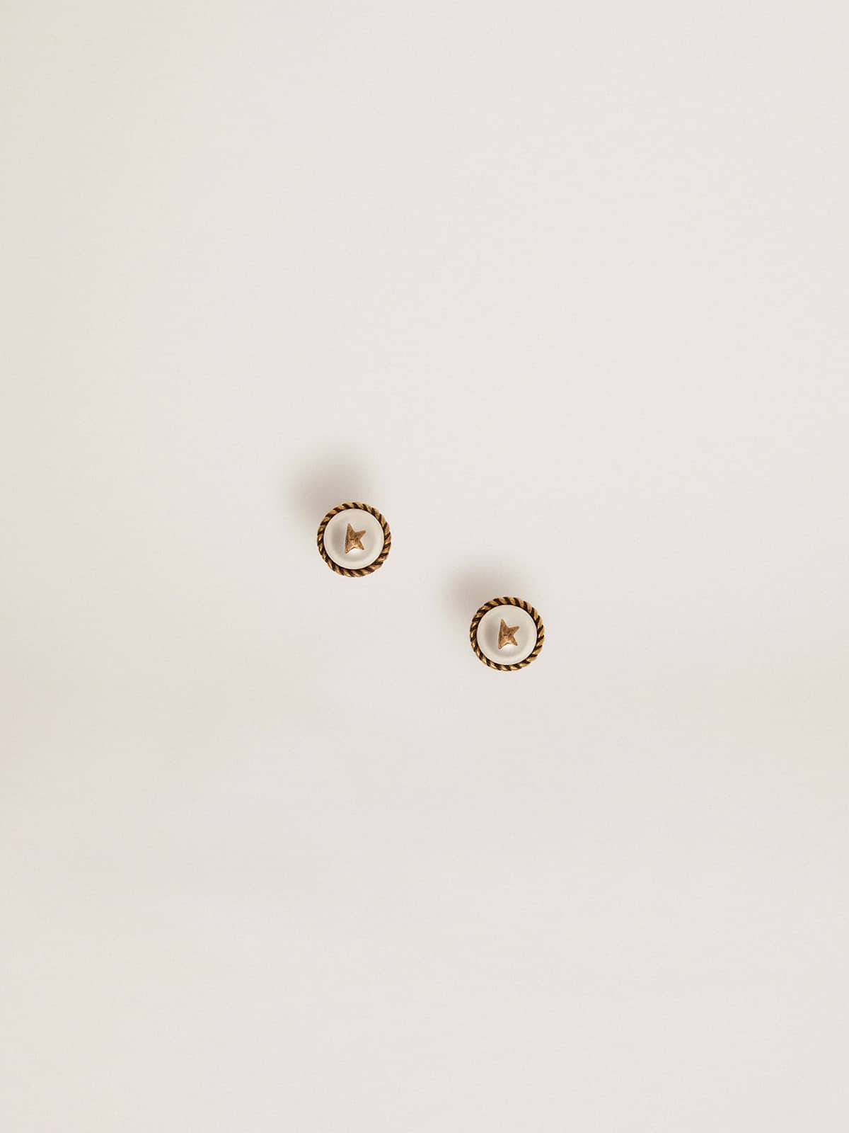 Women's stud earrings in antique gold color