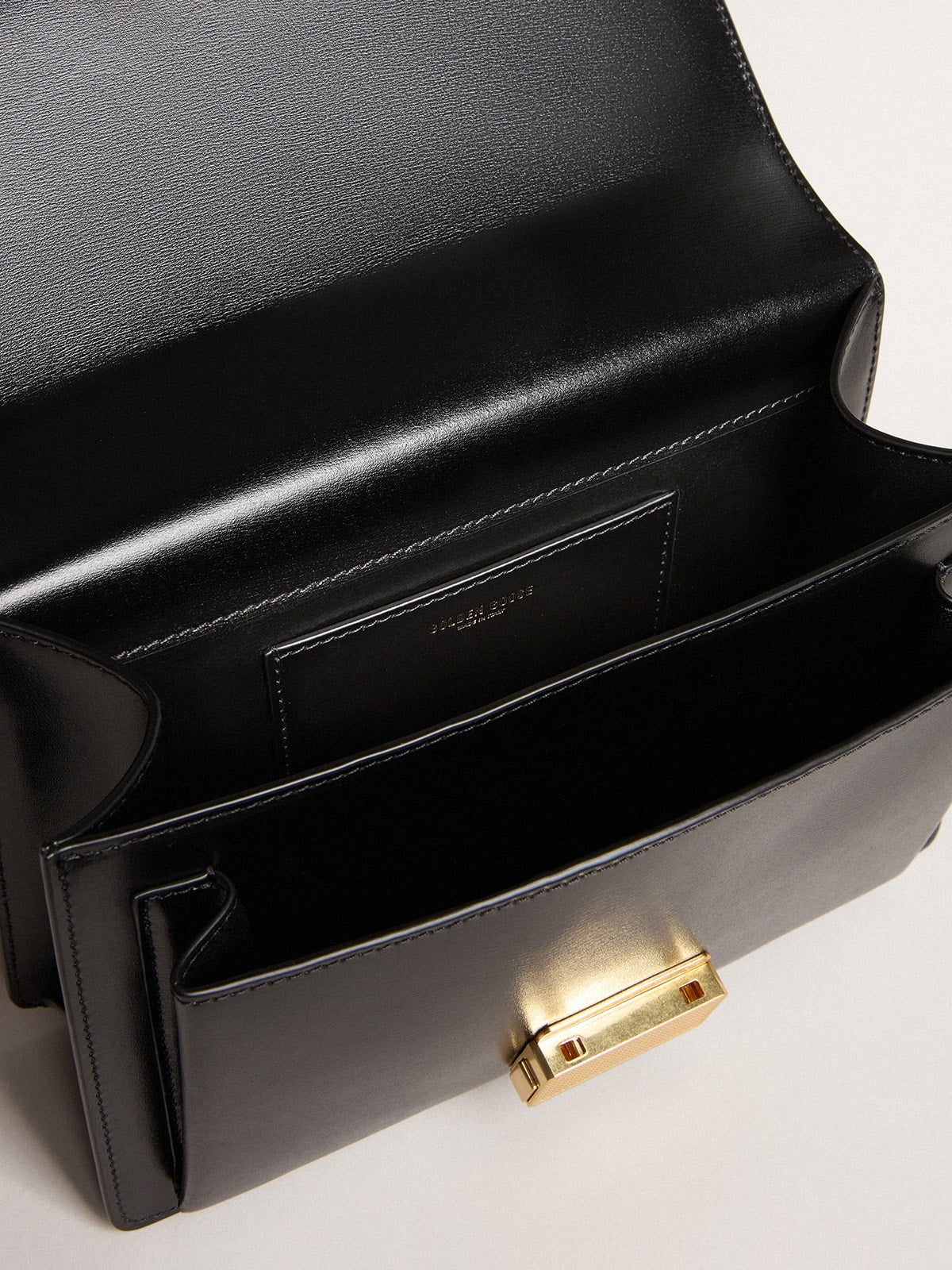 Venezia Bag in black boarded leather with multicolored scarf