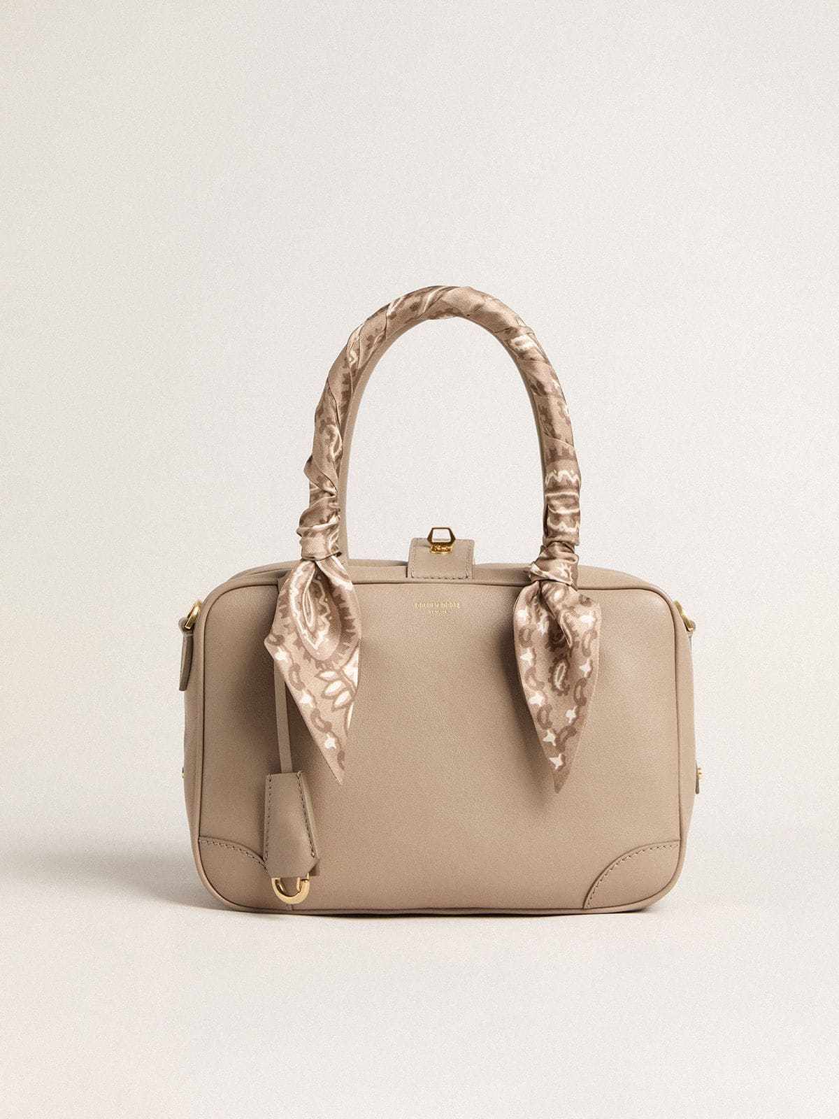 Vita Bag in beige leather with gold details