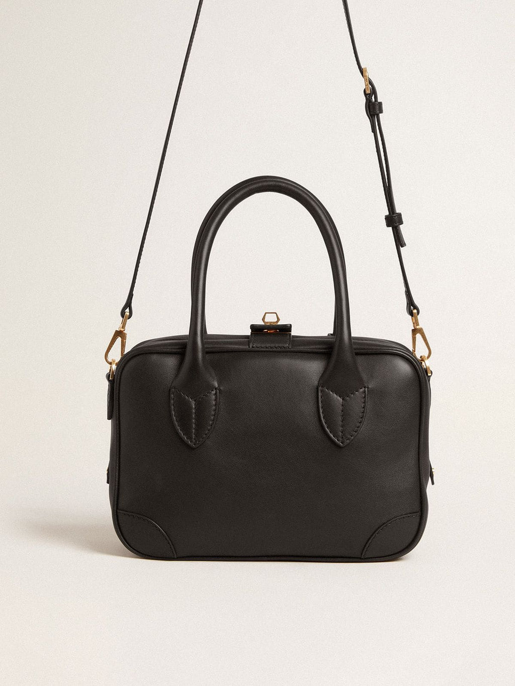 Vita Bag in smooth black leather with gold details