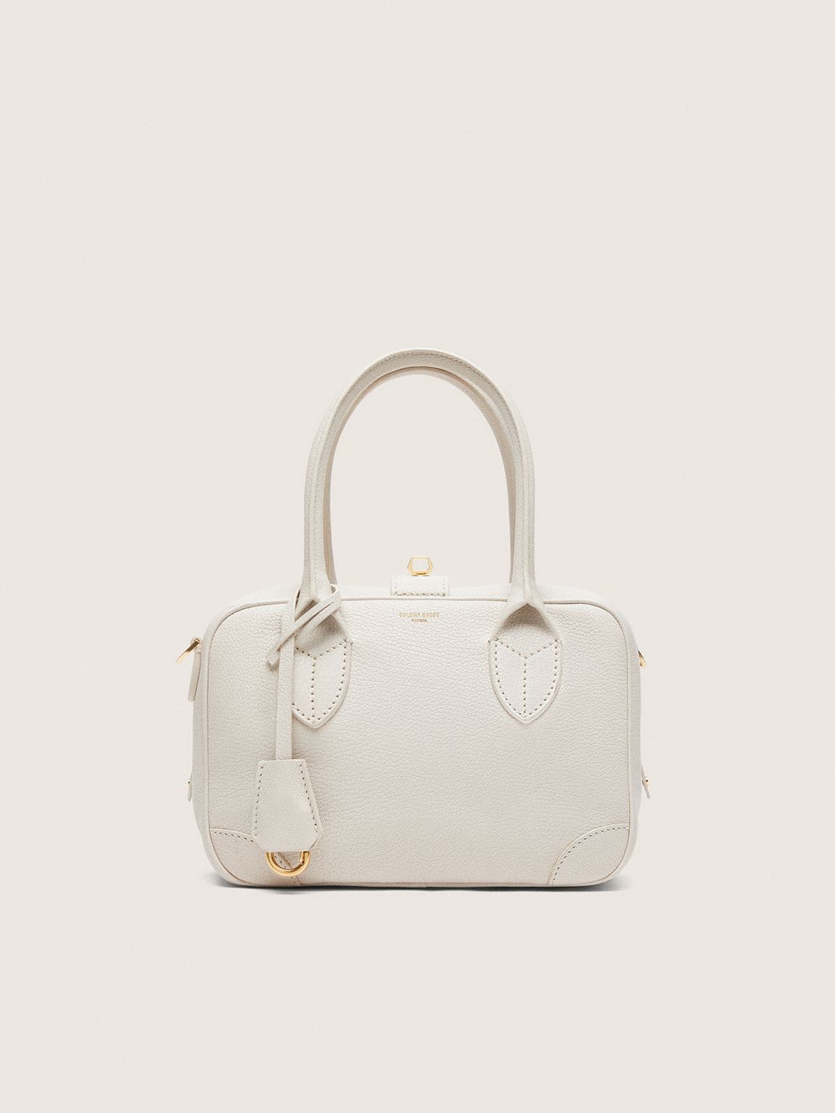 Vita Bag in butter-colored sheepskin leather with gold details