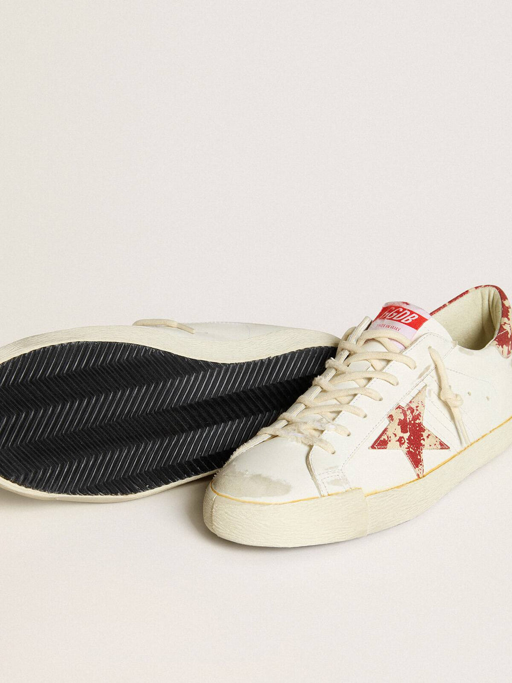 White Women’s Super-Star LAB with rust-effect star and heel tab
