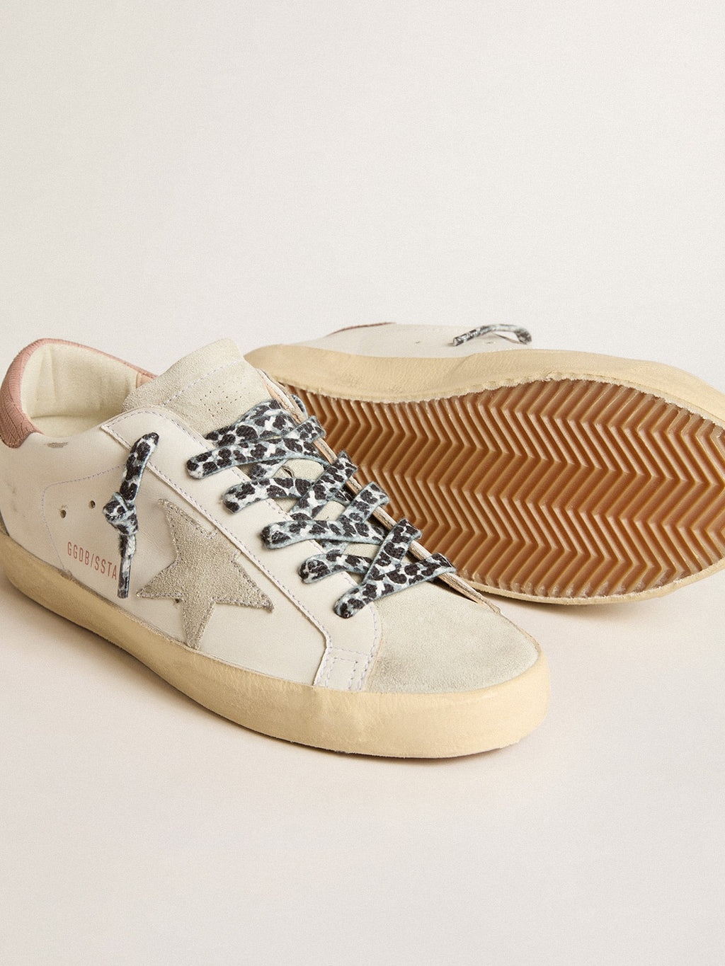 Super-Star with ice-gray star and pink lizard-print heel tab