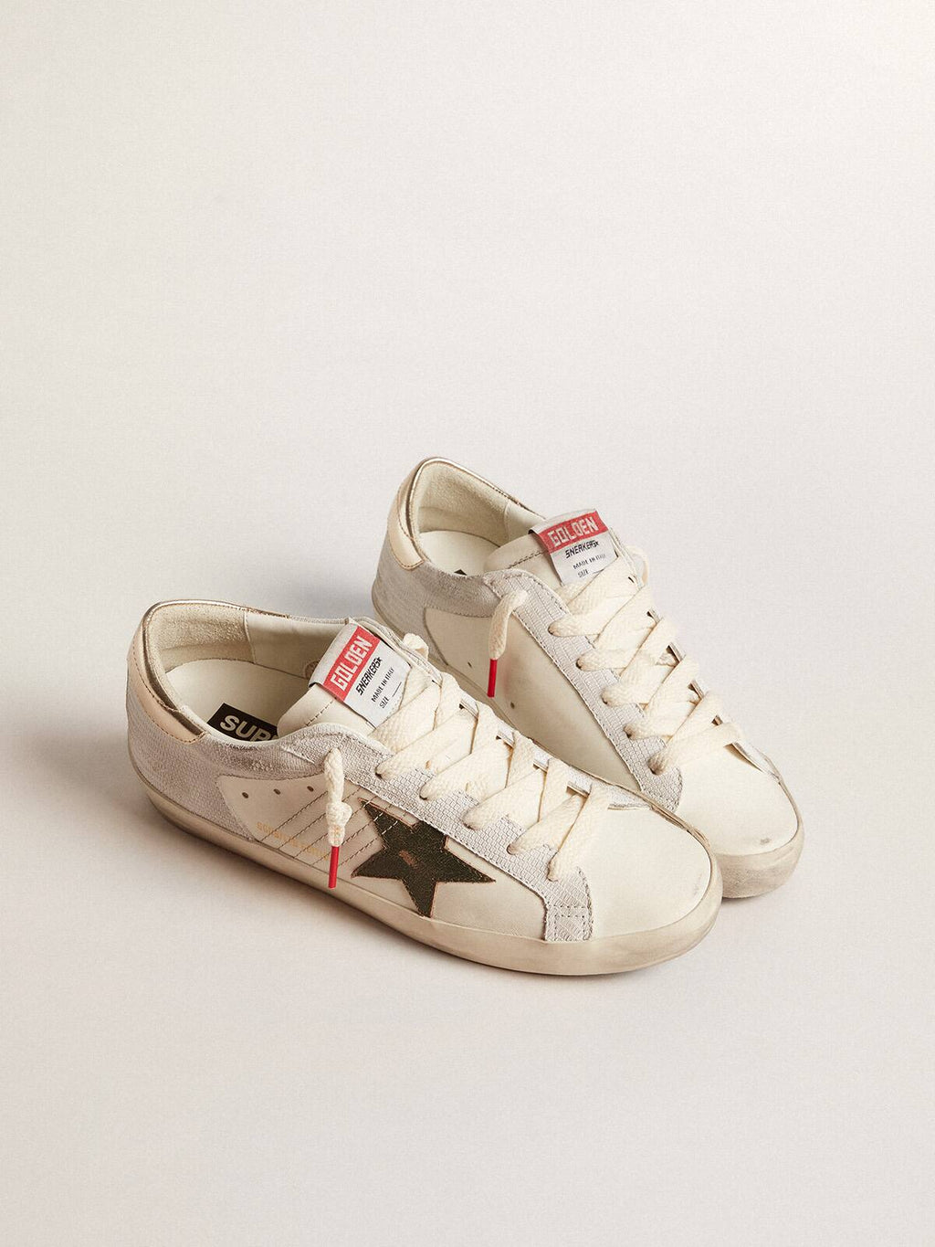 Women's Super-Star with lizard print with green star and platinum heel tab