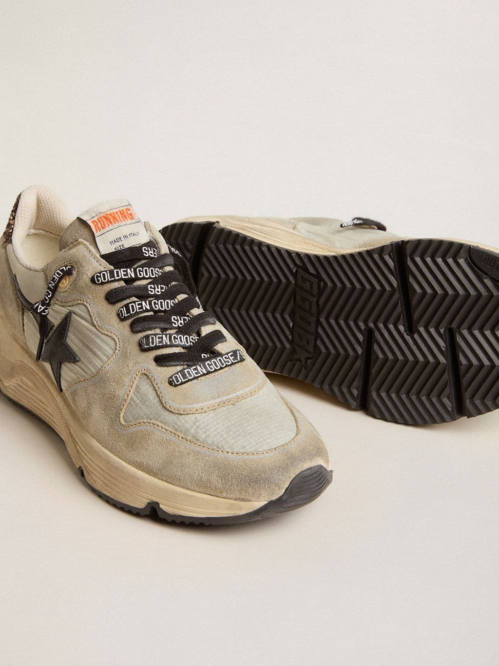 Women’s Running Sole in gray nylon with black star and glitter heel tab