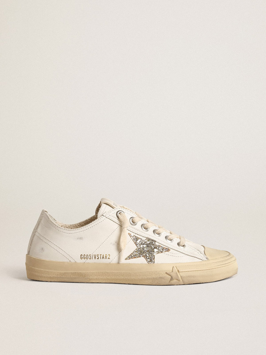 V-Star in white leather with a platinum glitter star