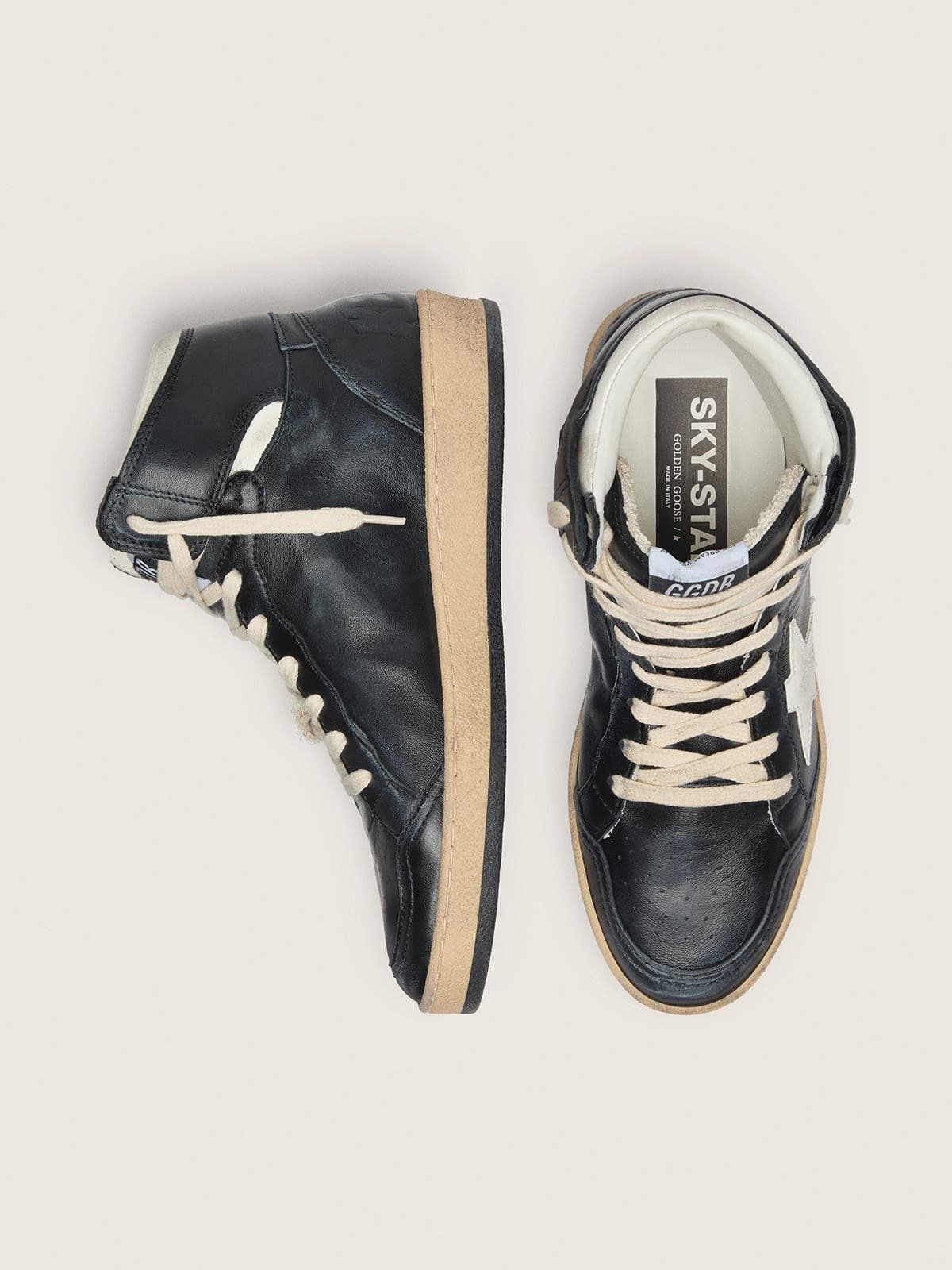 Women's Sky-Star in black nappa with white star