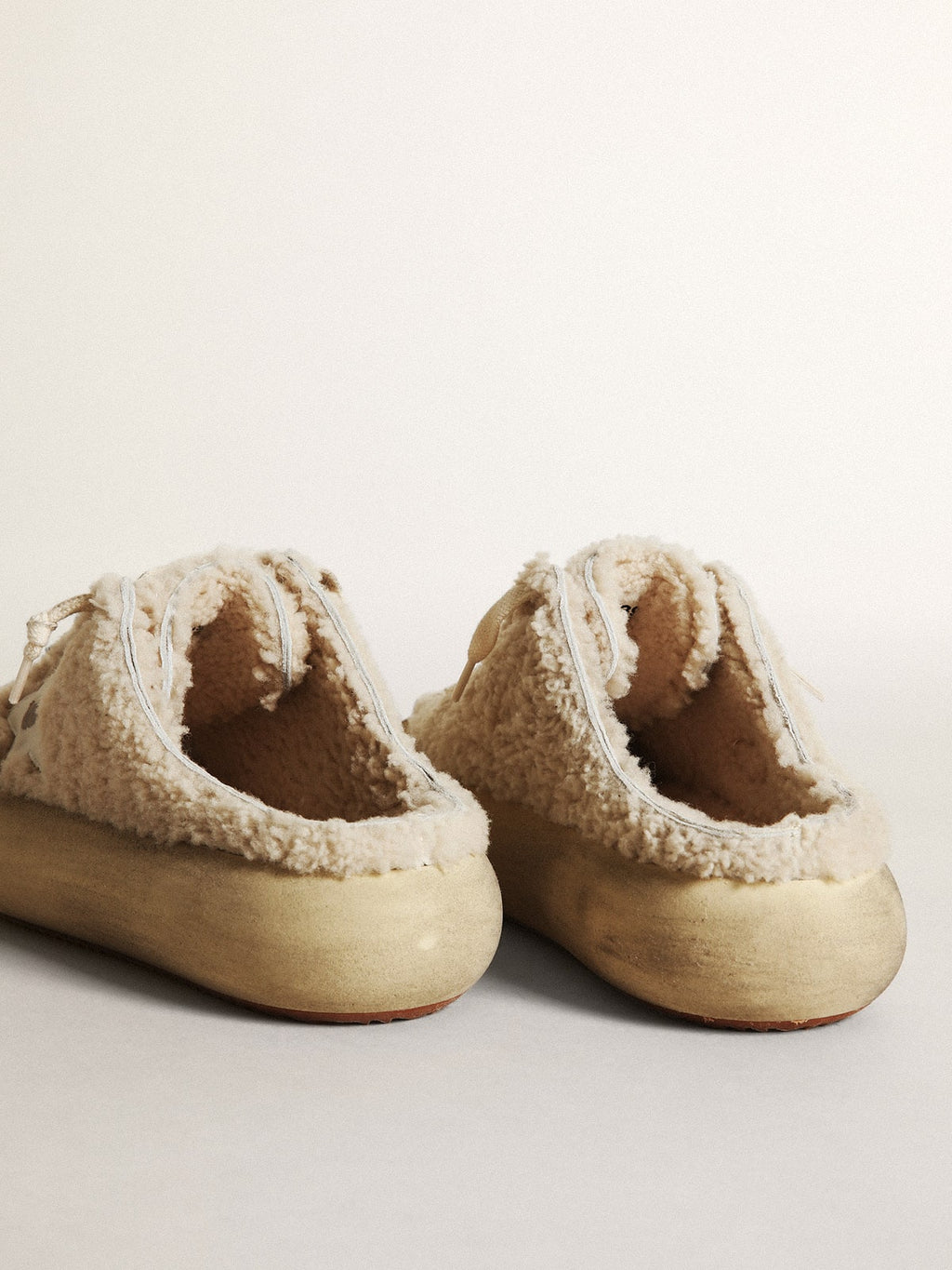 Women’s Space-Star Sabots in beige shearling with white leather star