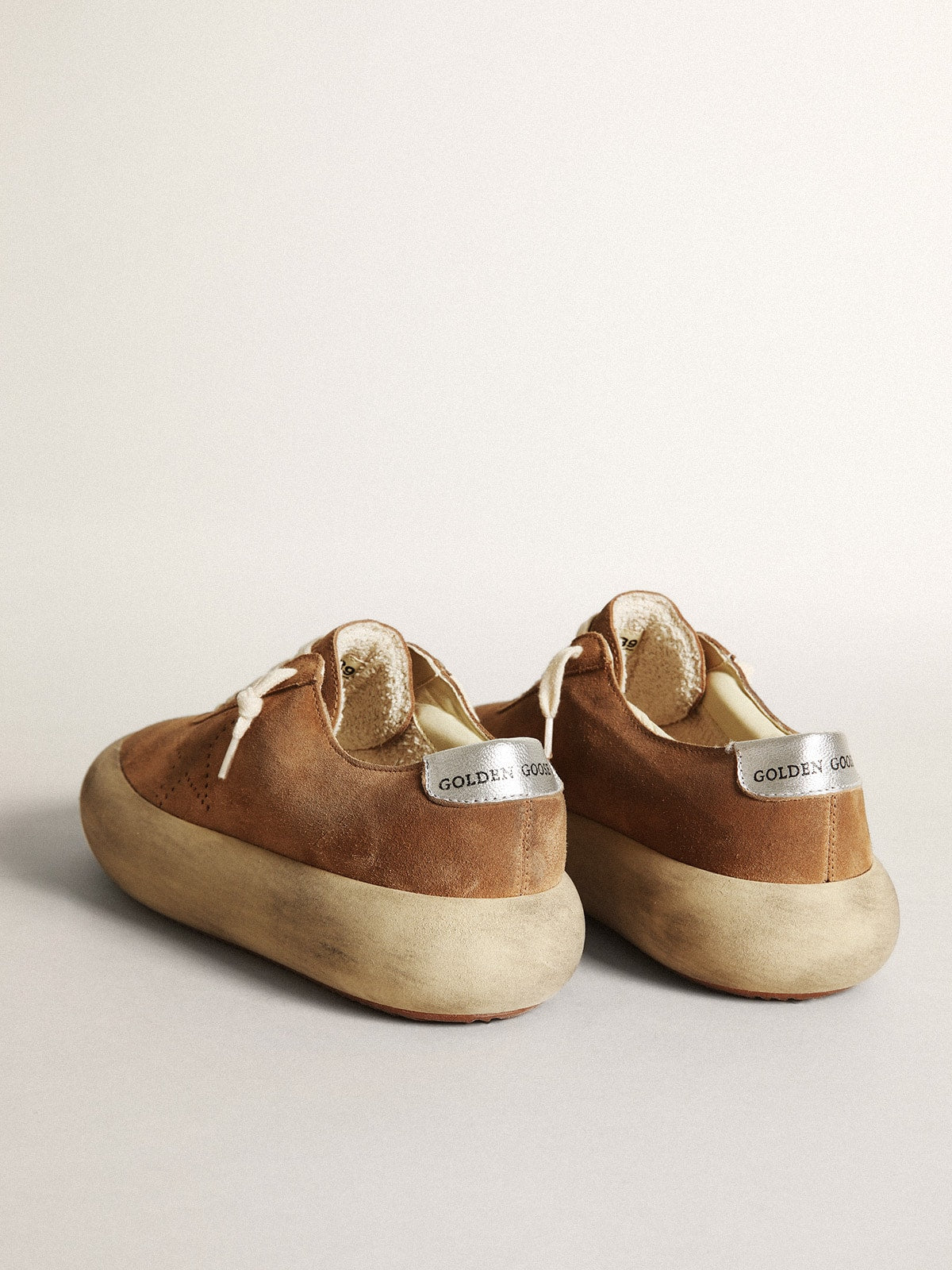 Women's Space-Star in tobacco-colored suede with perforated star