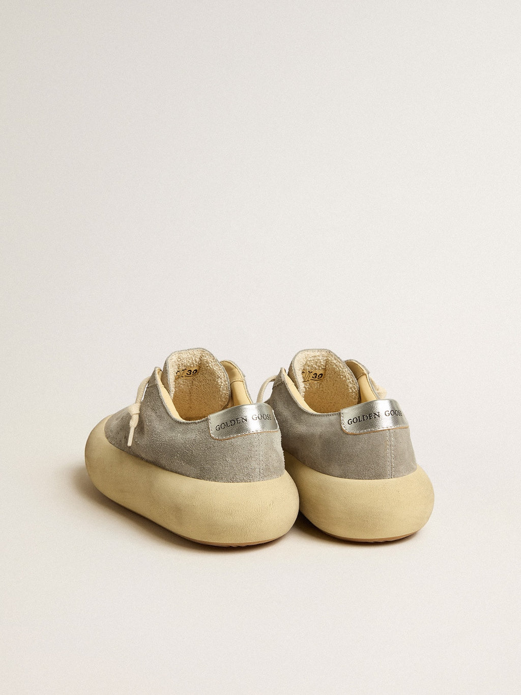 Women's Space-Star shoes in ice-gray suede with perforated star