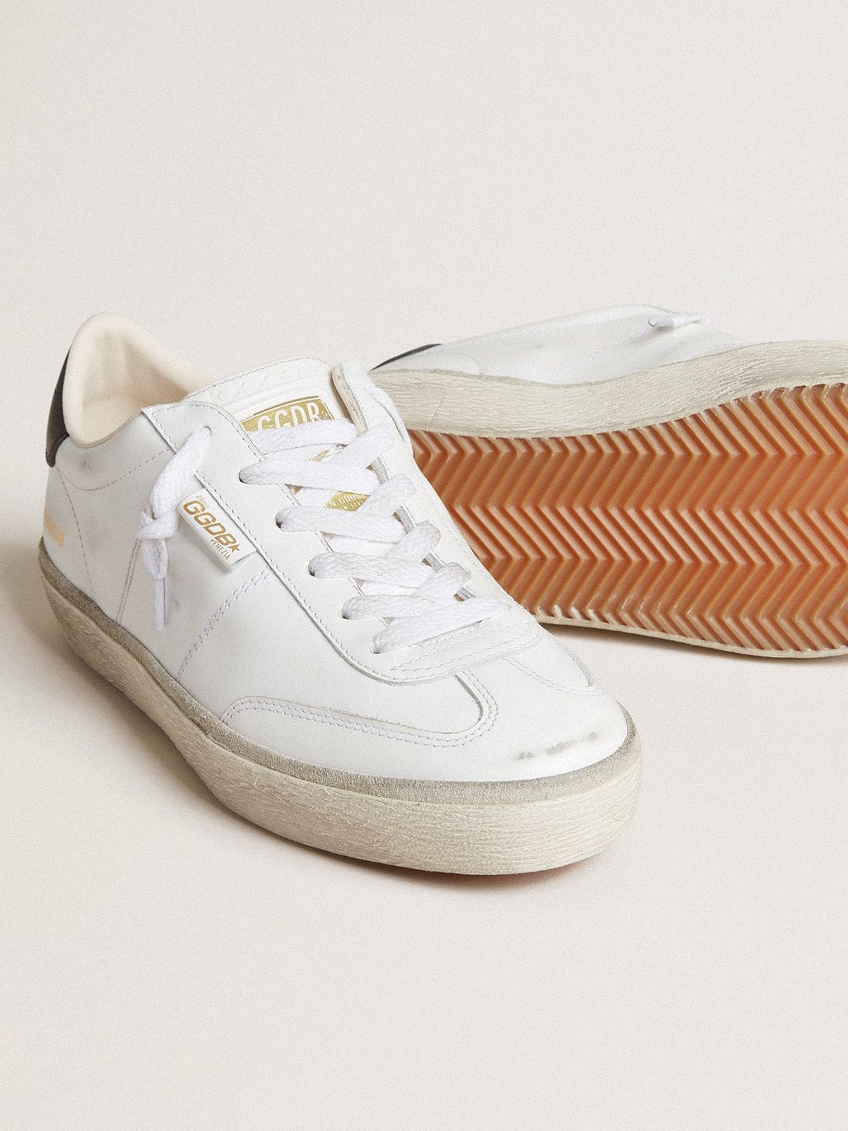 Women's Soul Star in white leather with black leather heel tab